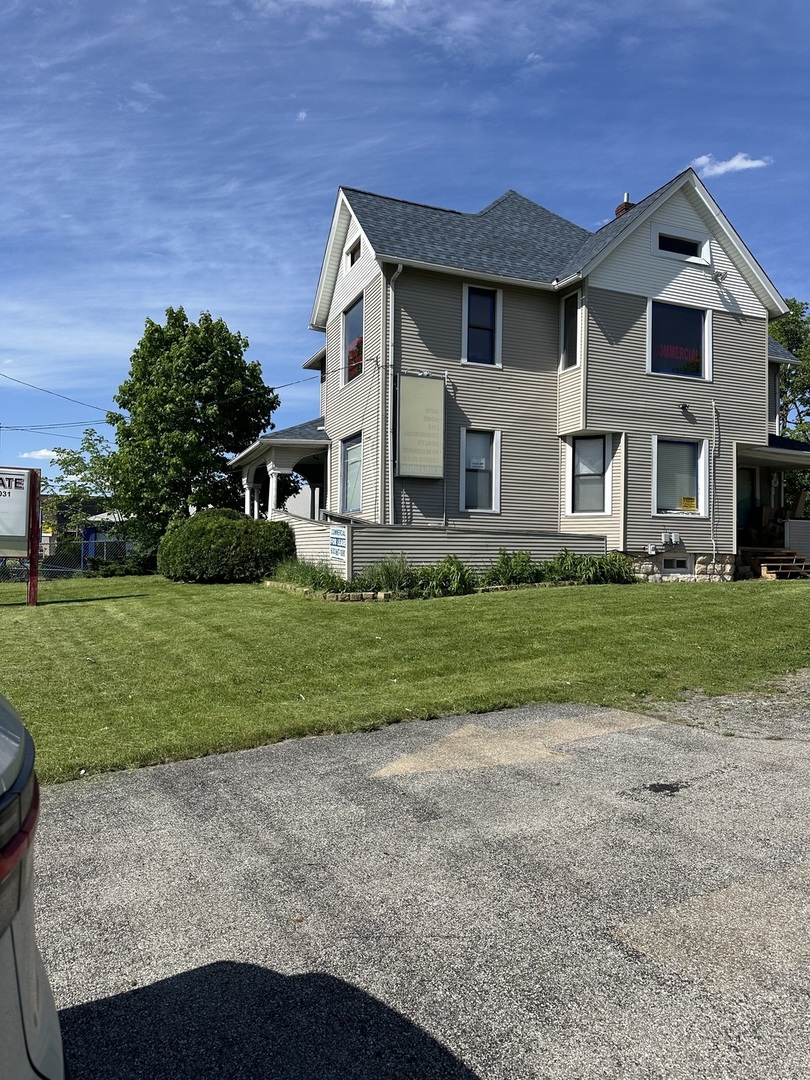 716-727 Lake Street