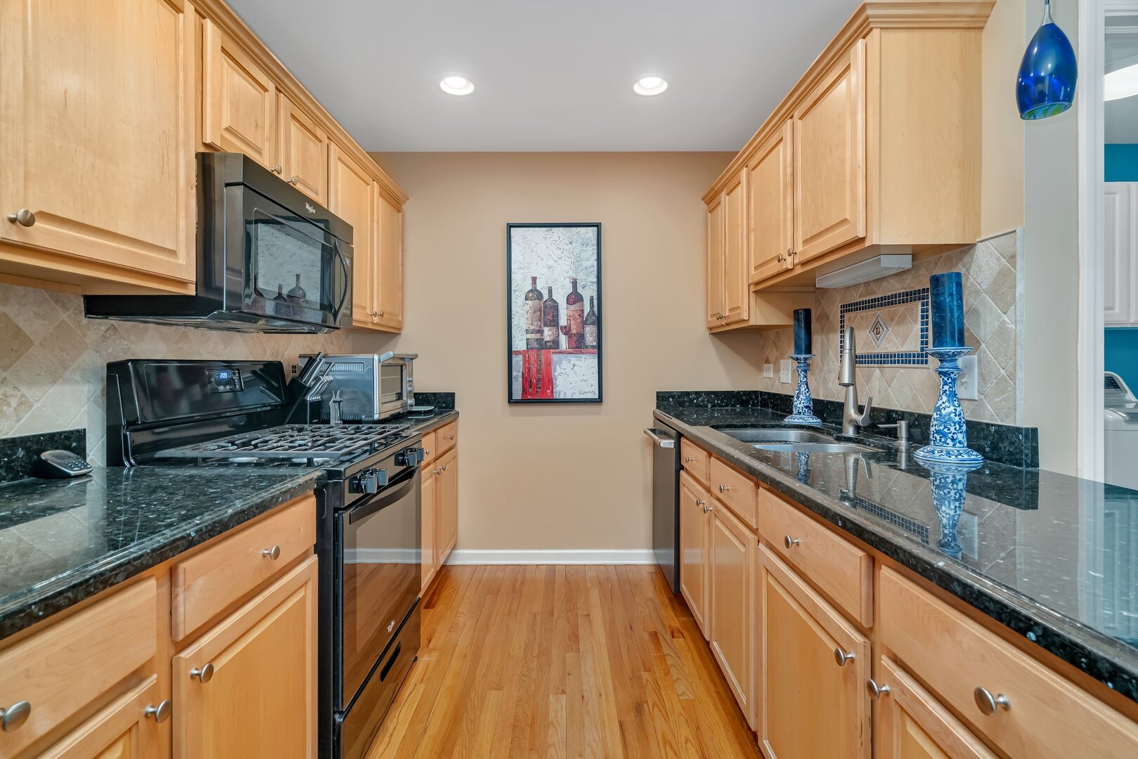 102 Iliad Dr Property Photo 4