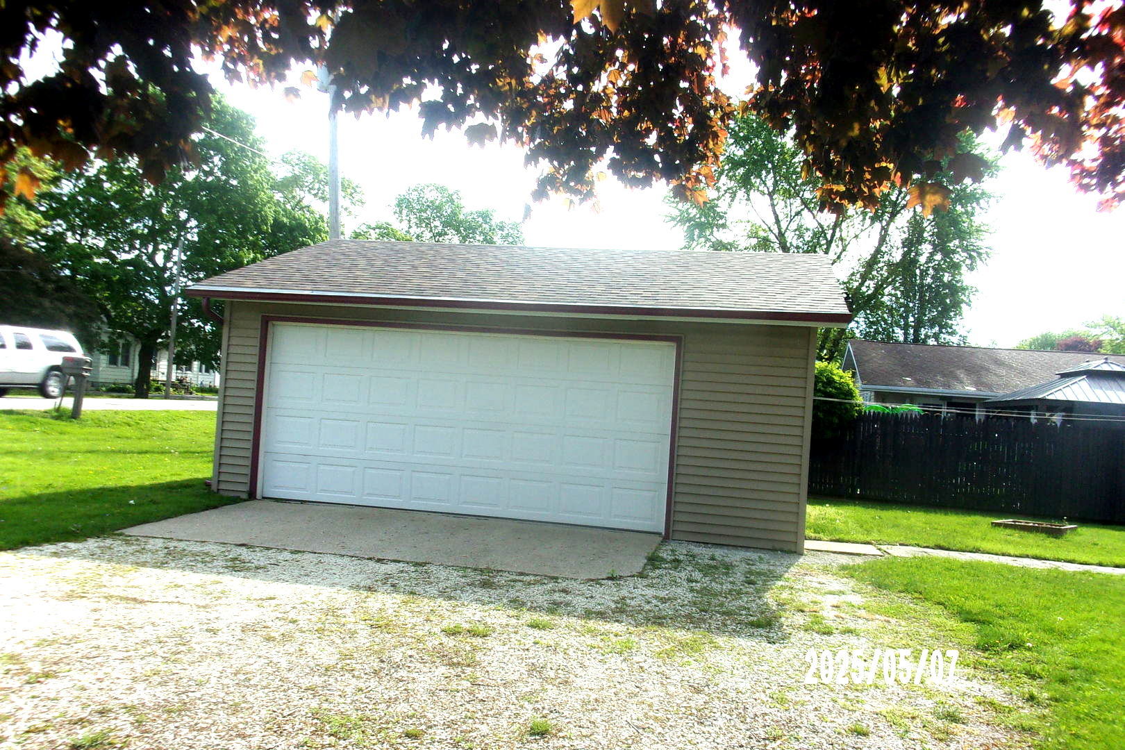 704 E Sycamore Street Property Photo 6