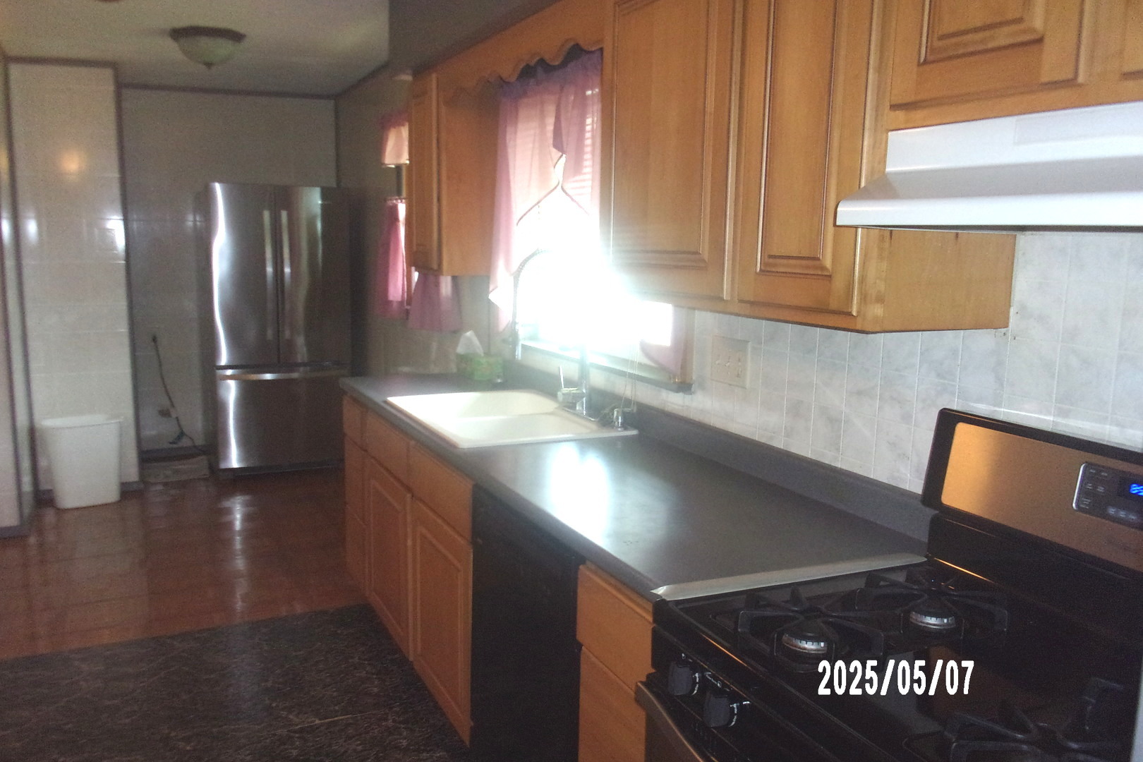 704 E Sycamore Street Property Photo 10