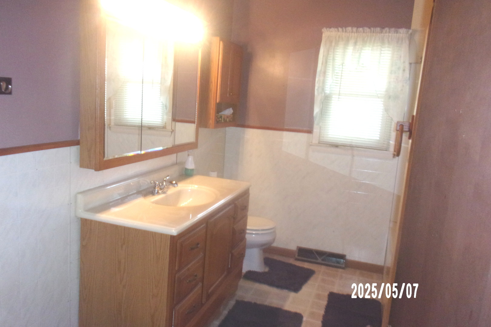 704 E Sycamore Street Property Photo 17
