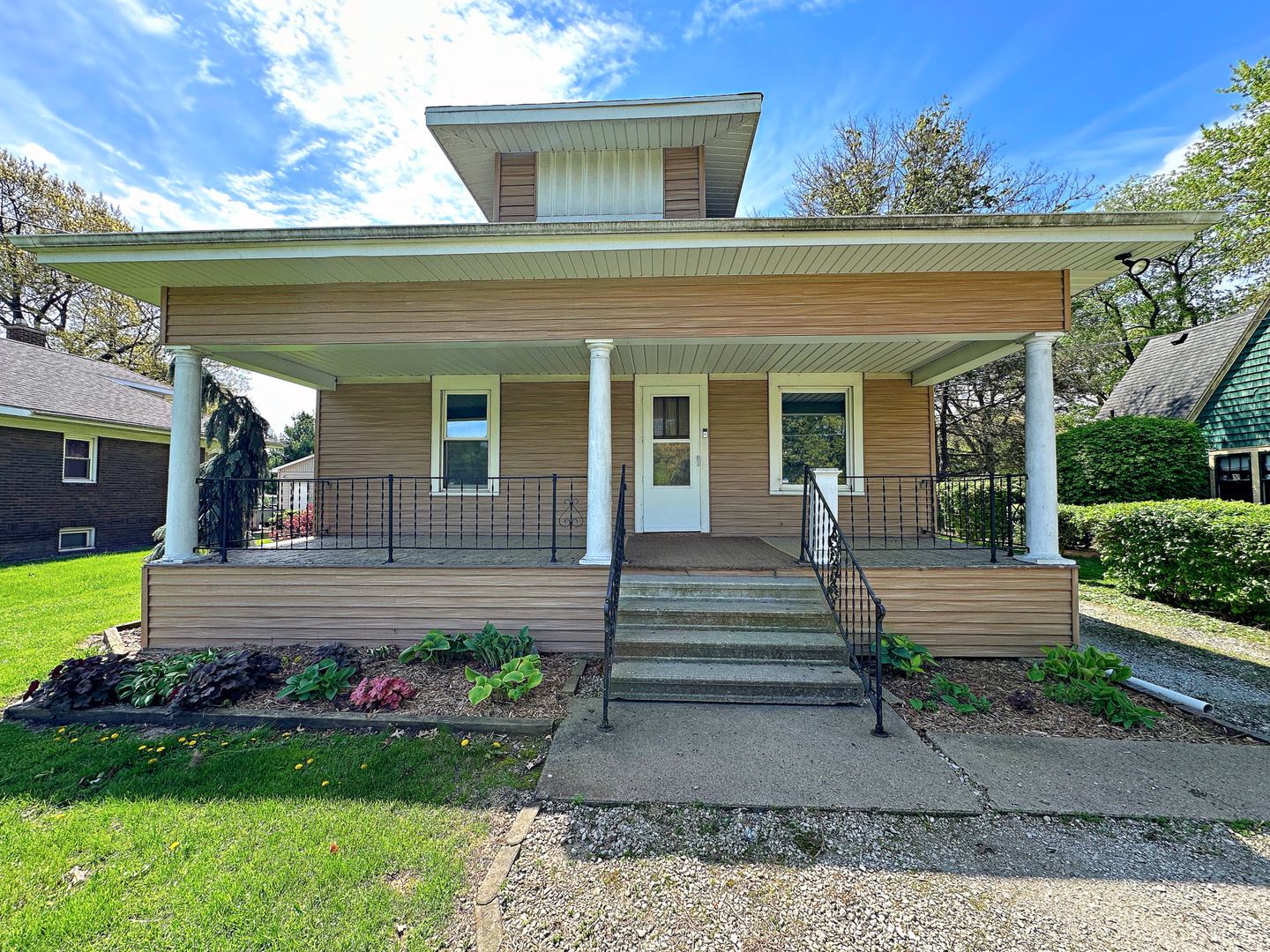 1105 Oakley Avenue Property Photo 1