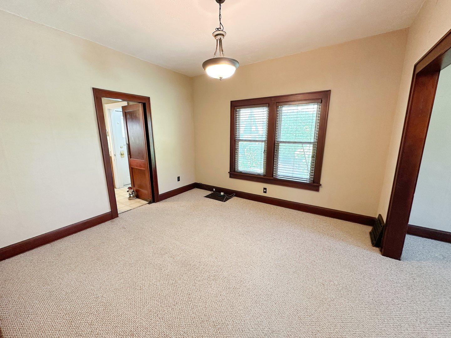 1105 Oakley Avenue Property Photo 4