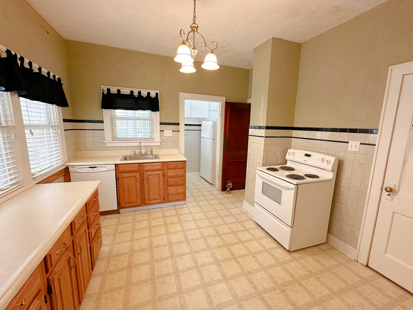 1105 Oakley Avenue Property Photo 7