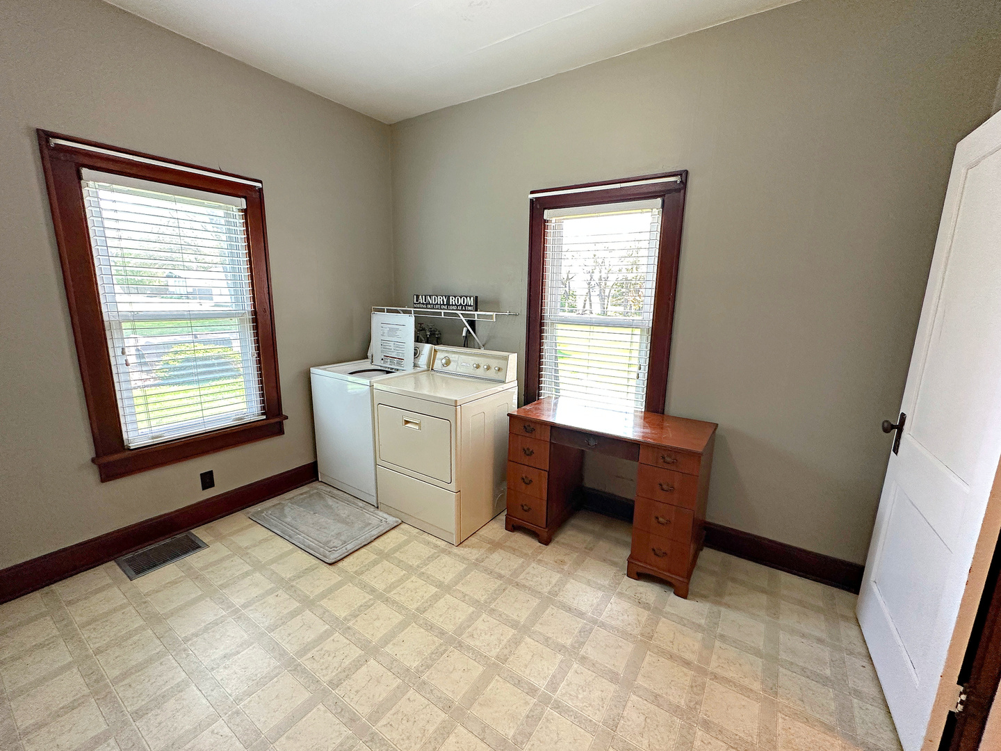 1105 Oakley Avenue Property Photo 10