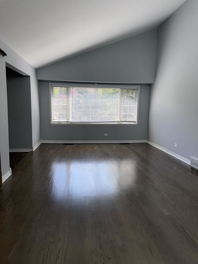 1100 N Lakeside Dr Property Photo 6