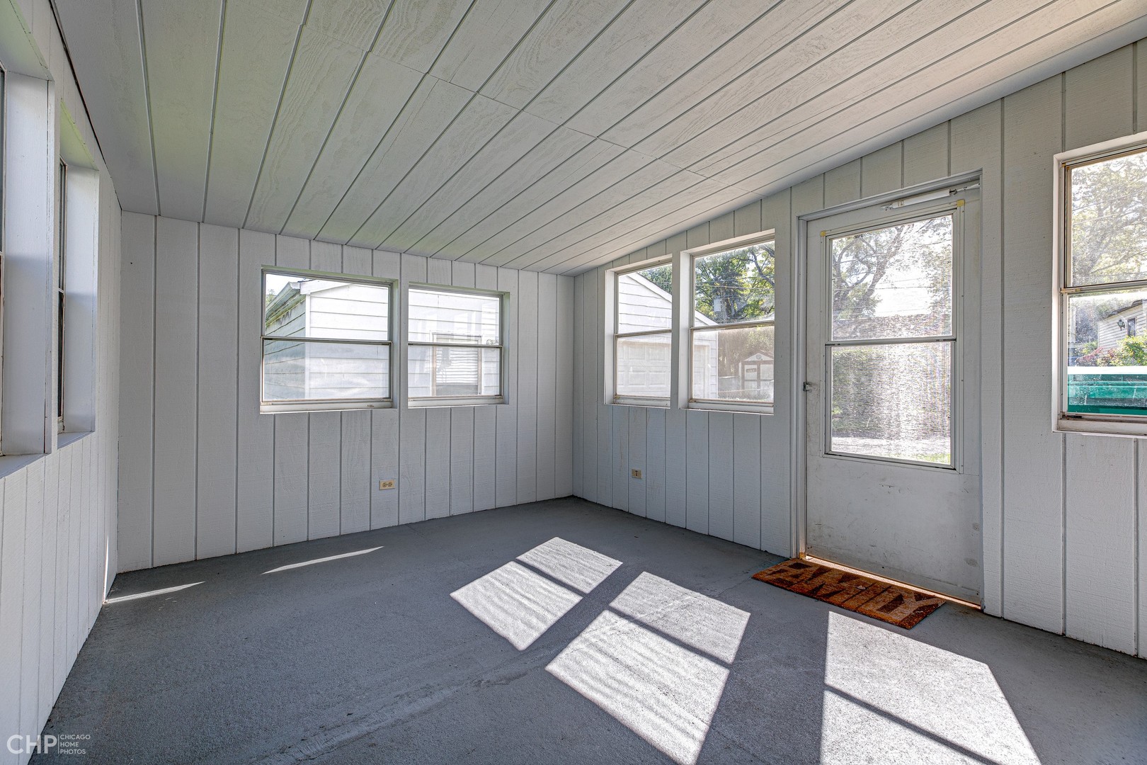 347 Hiawatha Drive Property Photo 14