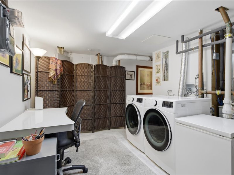 3311 N Racine Avenue A Property Photo 23