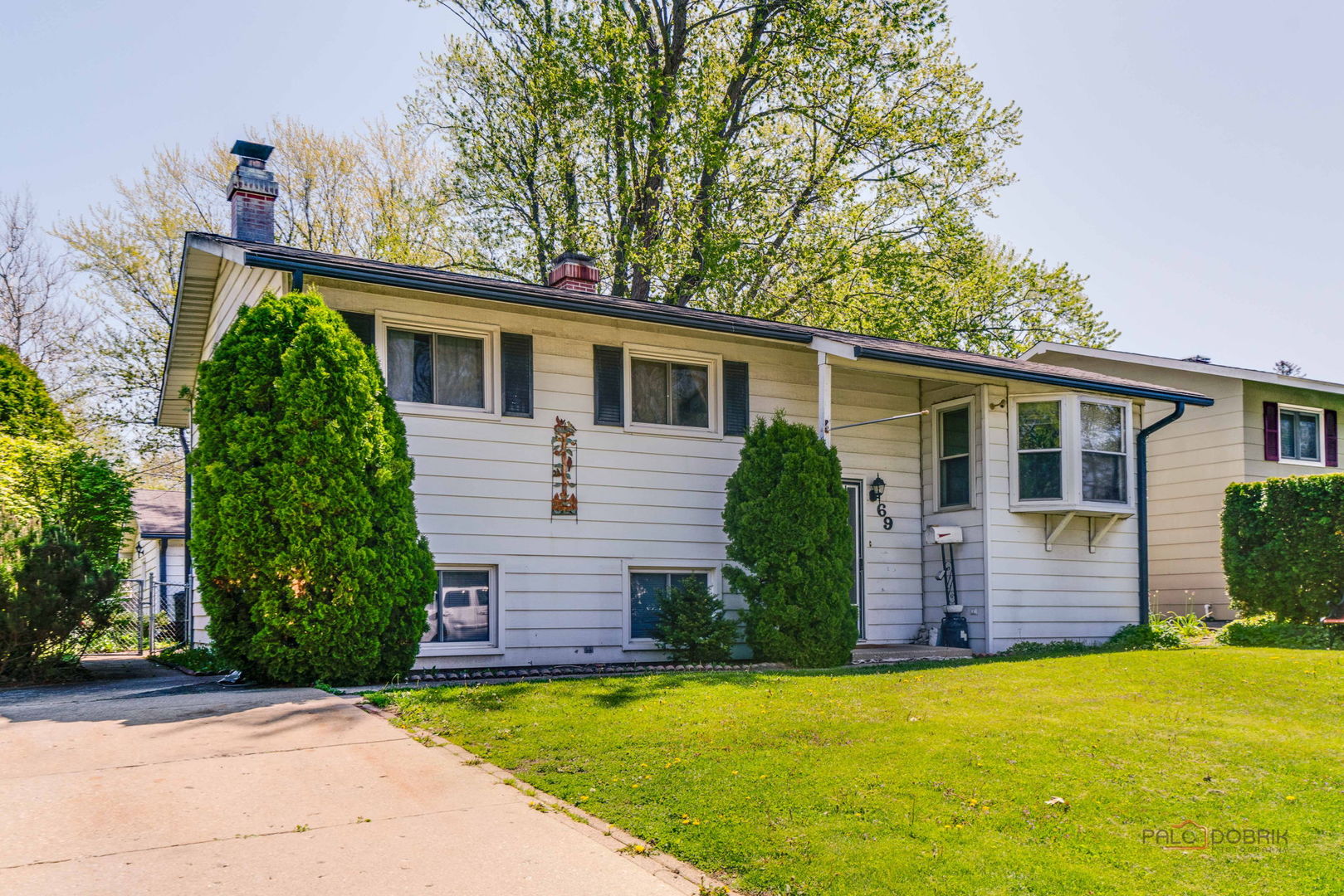 69 N Greenview Avenue Property Photo 1