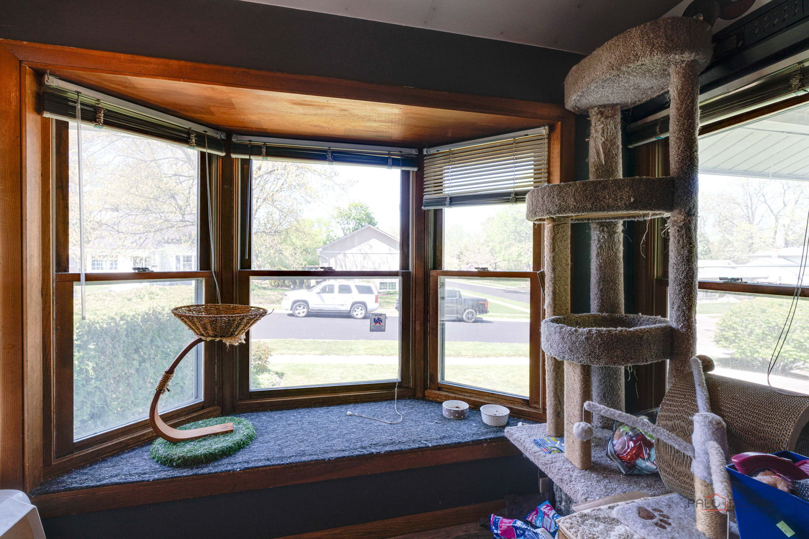 69 N Greenview Avenue Property Photo 8