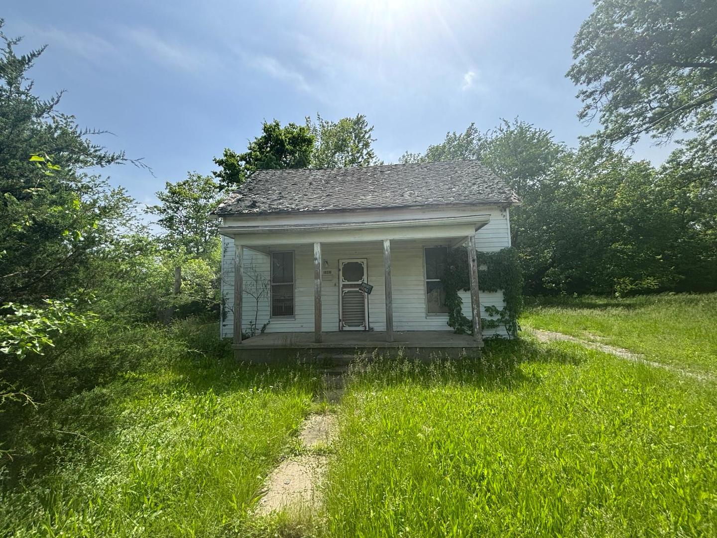 1009 Welkins Street Property Photo 1
