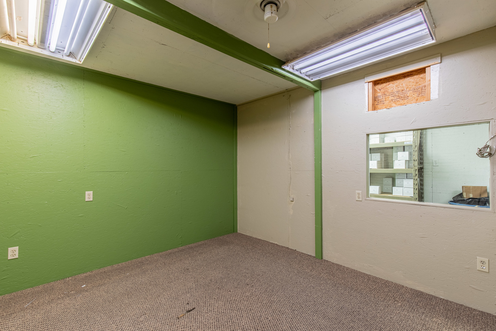 825 N Pleasant Street Property Photo 18