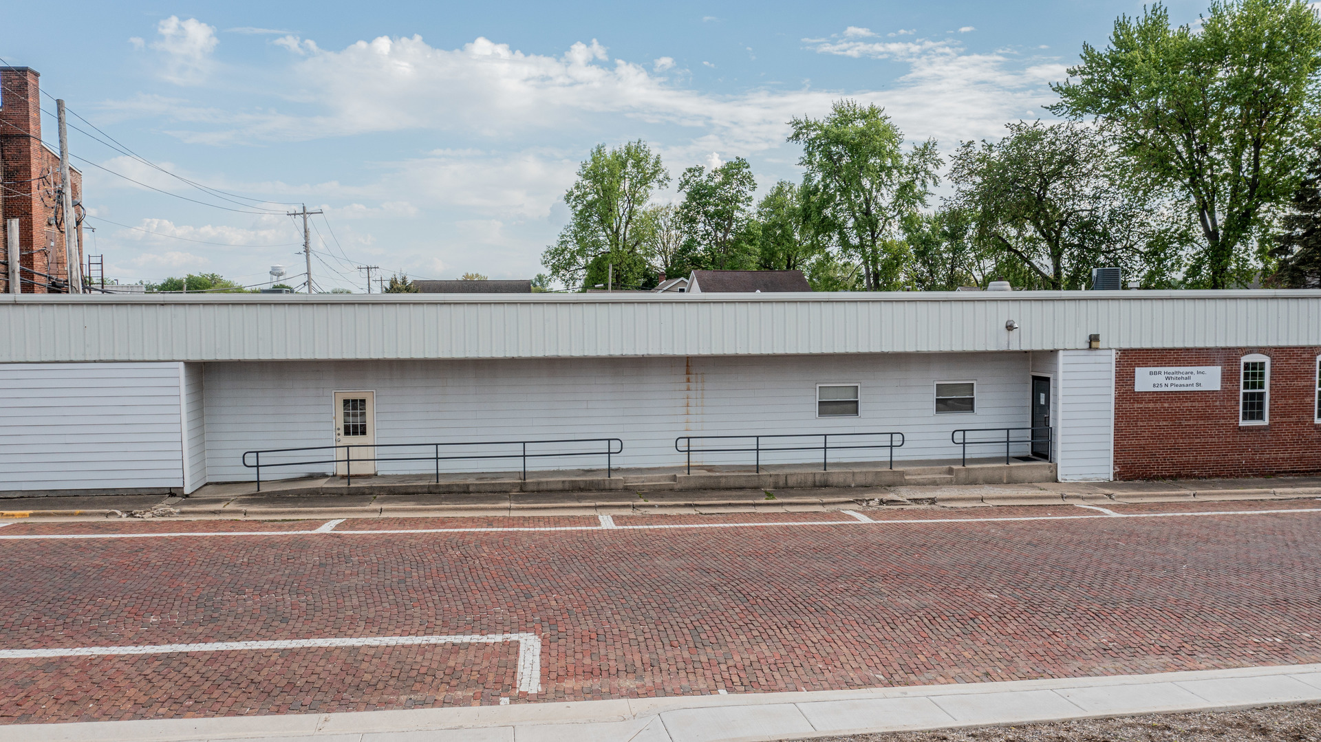 825 N Pleasant Street Property Photo 30