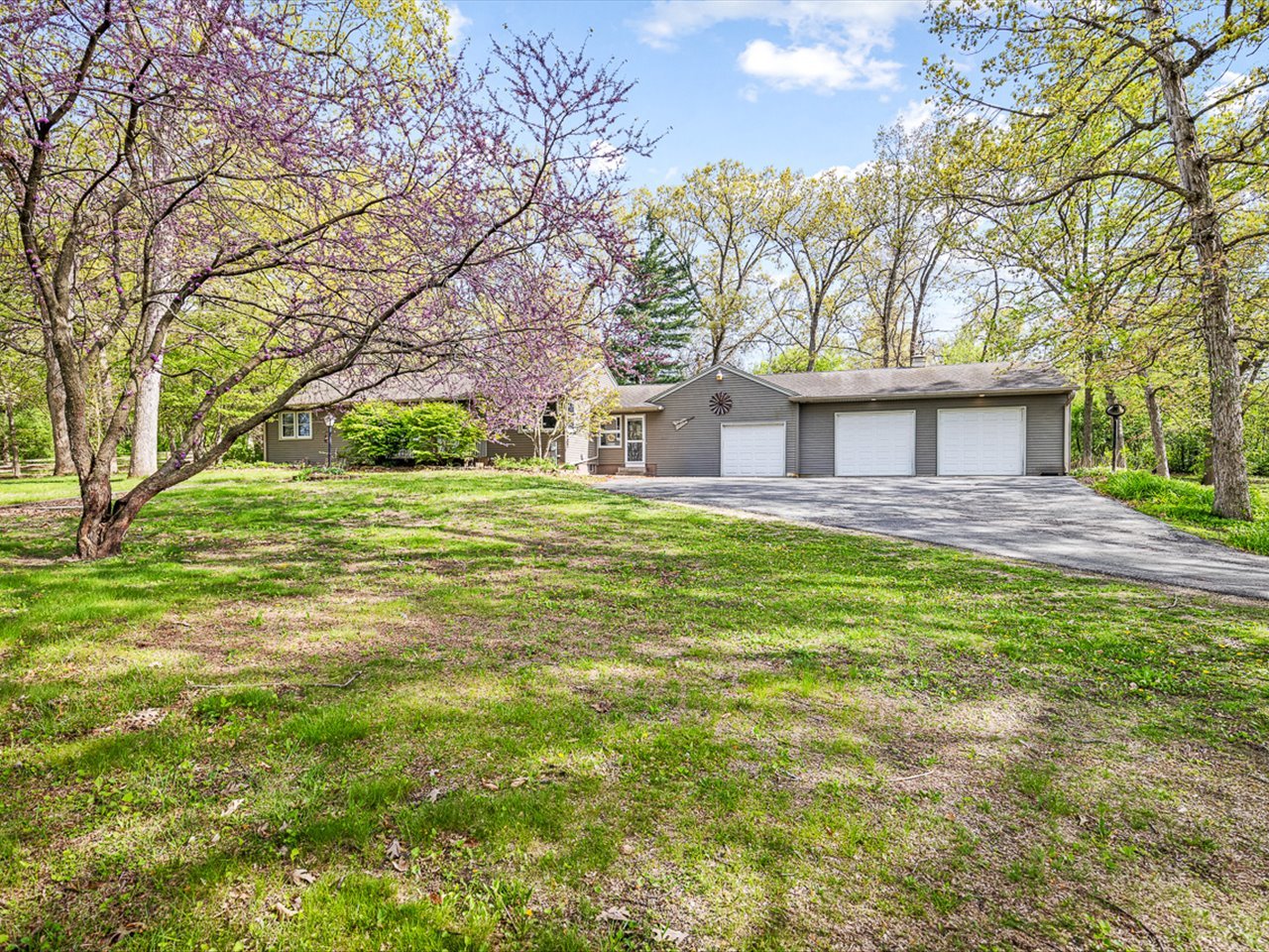 7785 Prairie Hill Road Property Photo