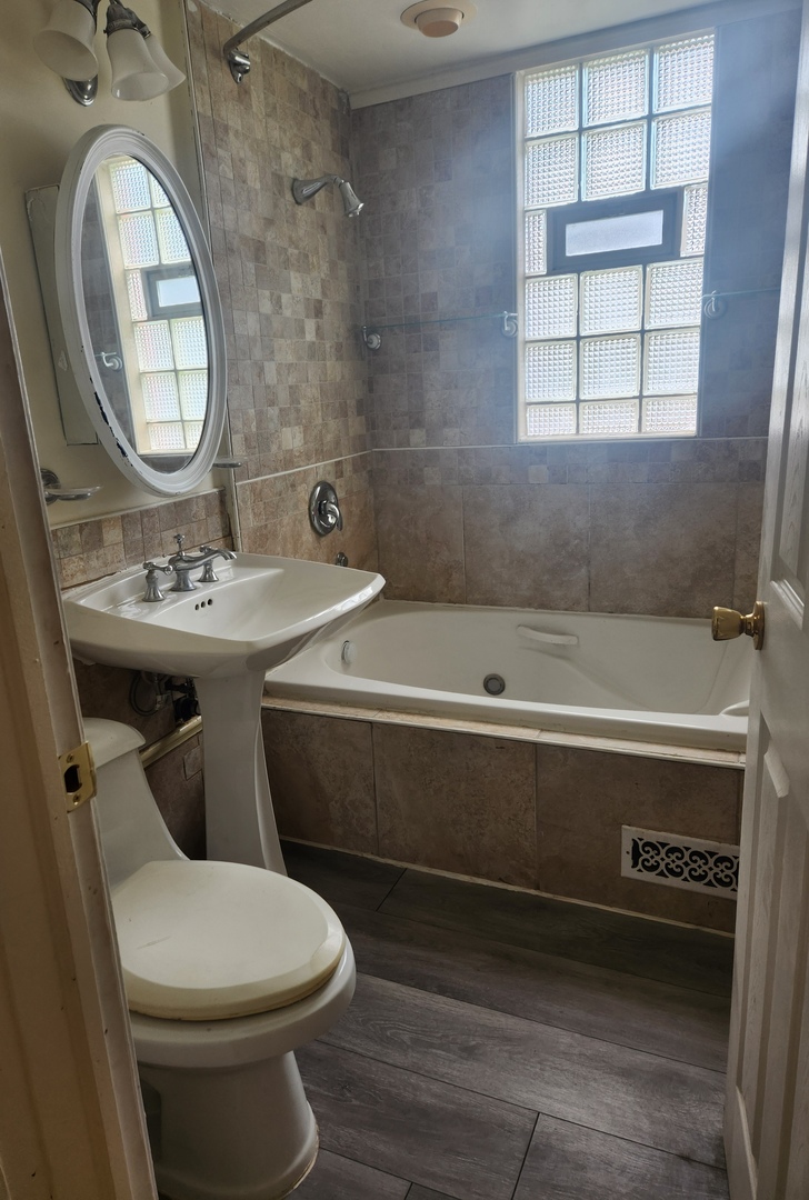 10435 S Calhoun Avenue Property Photo 7