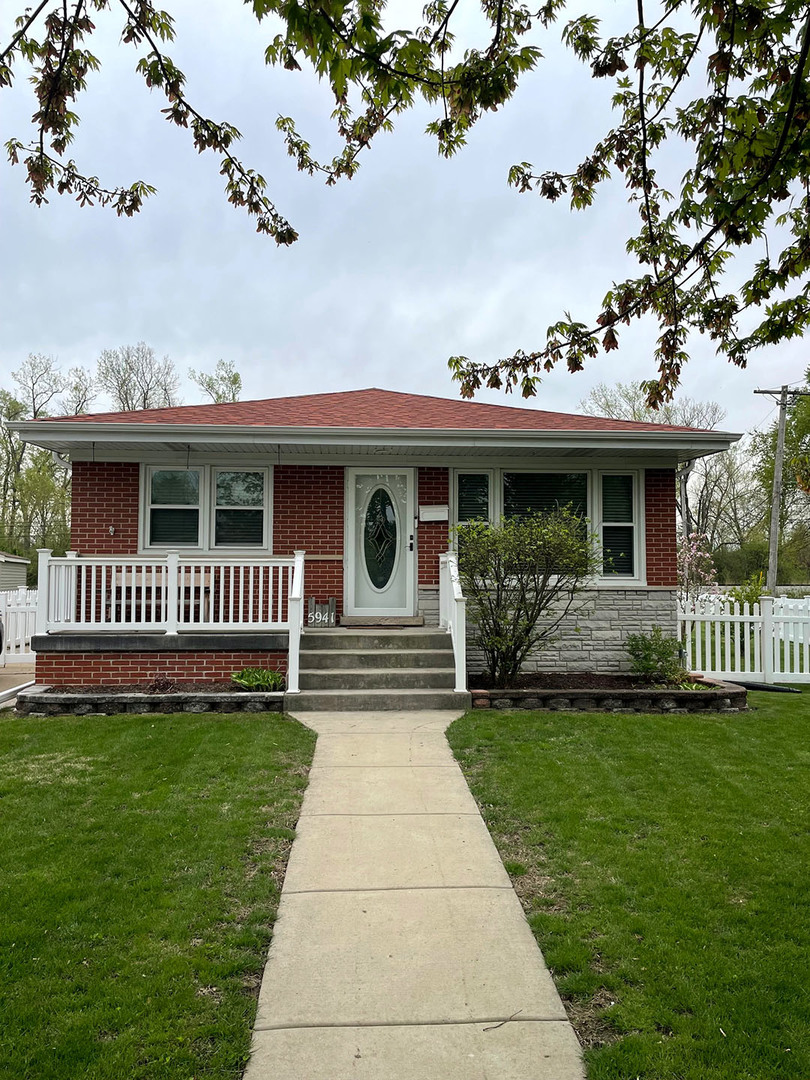 5941 W 99th Street Property Photo
