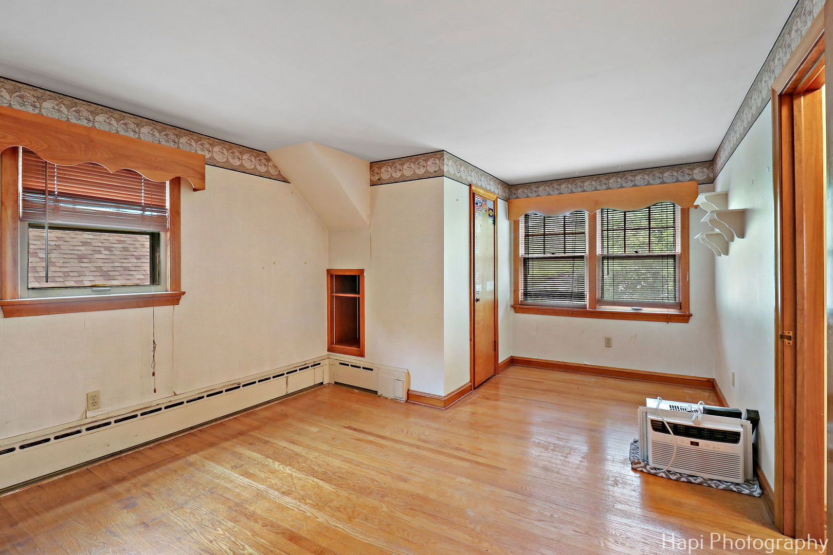 318 2nd Avenue Property Photo 11