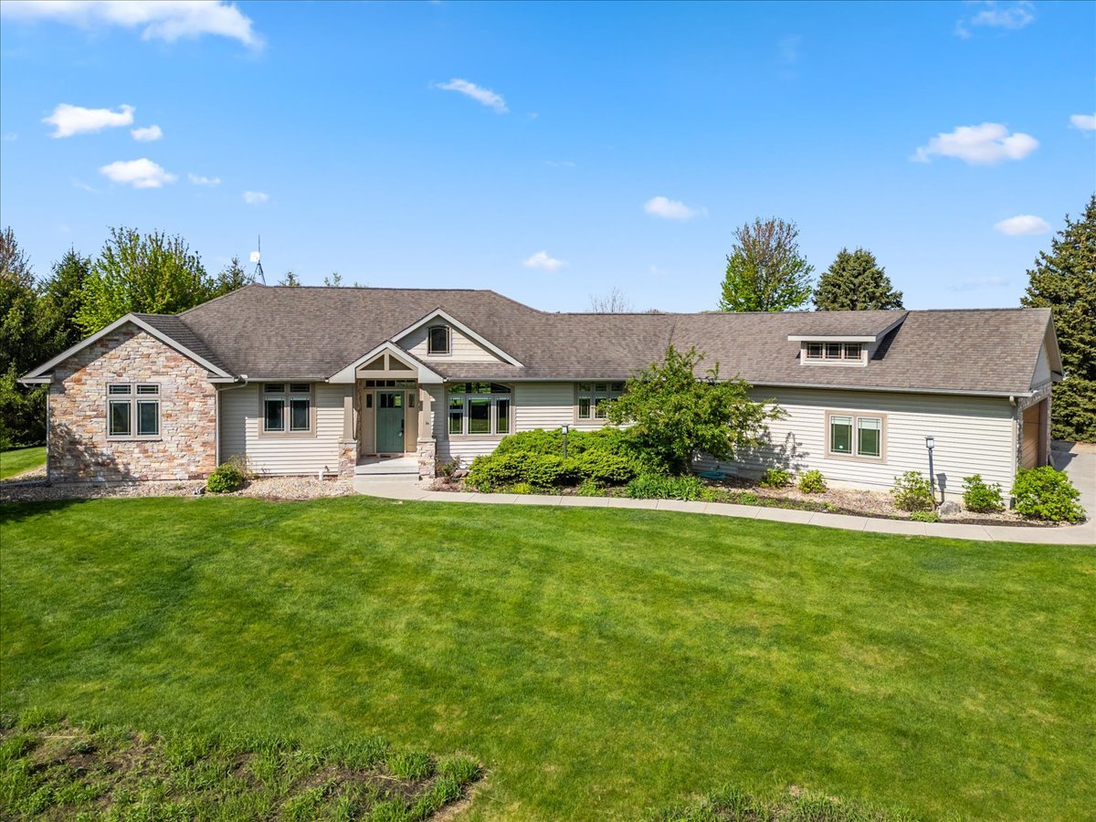 2297 Deer Ridge Court