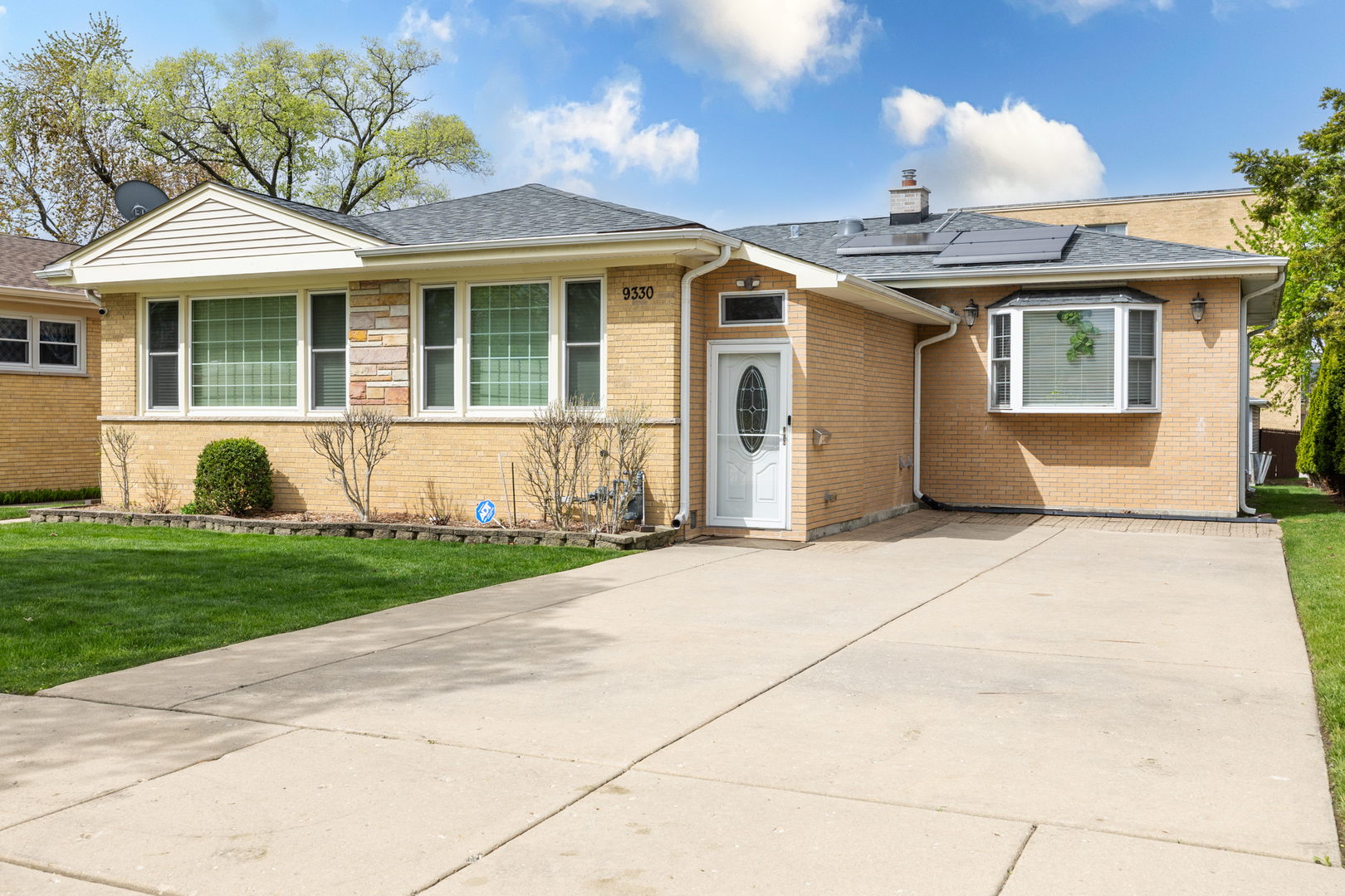 9330 Kolmar Avenue Property Photo