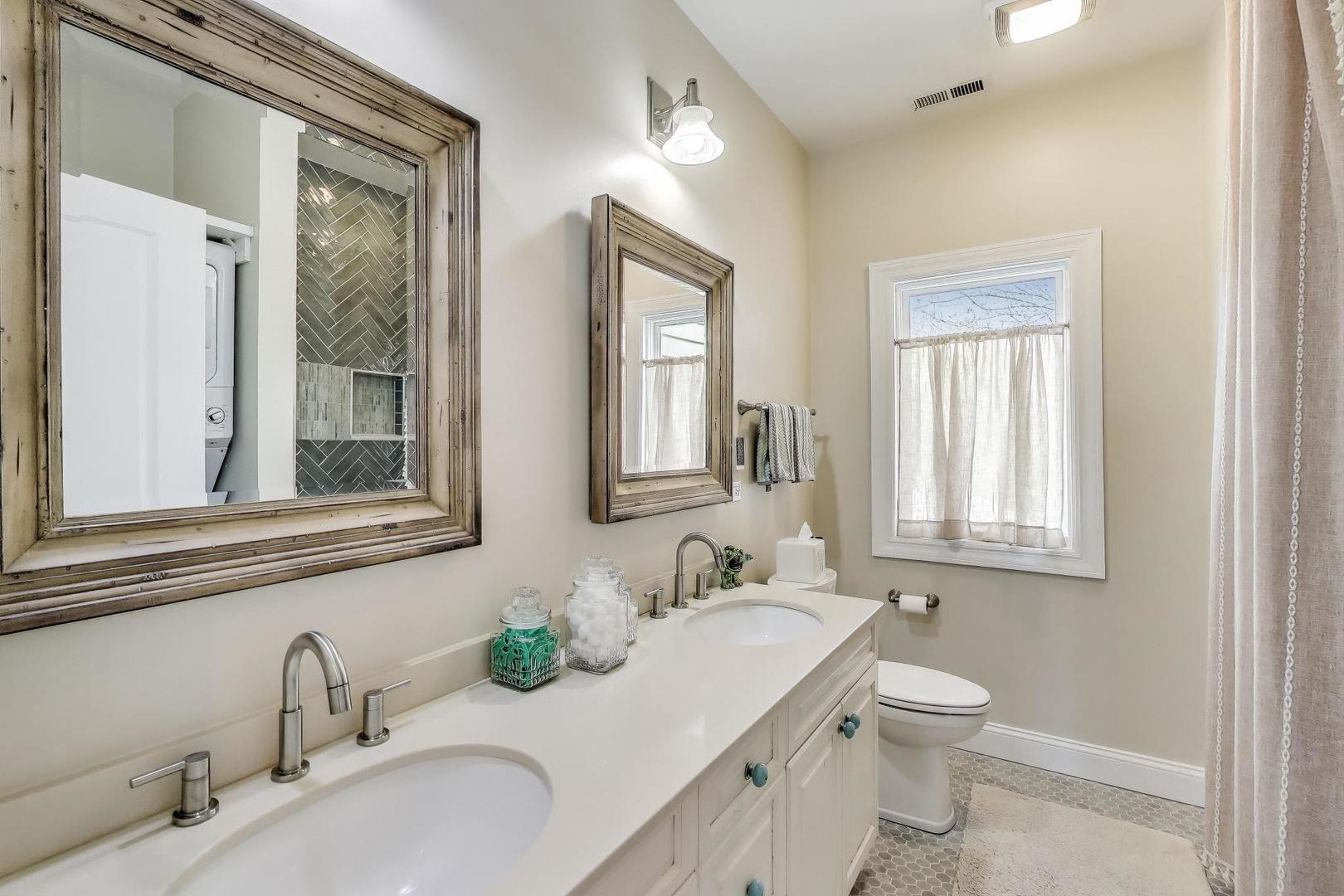 26398 W Lake St Property Photo 23