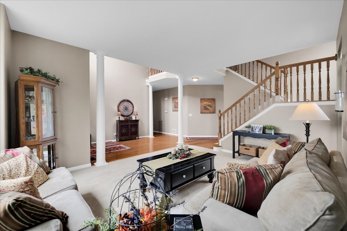 10905 Manhattan Dr Property Photo 4