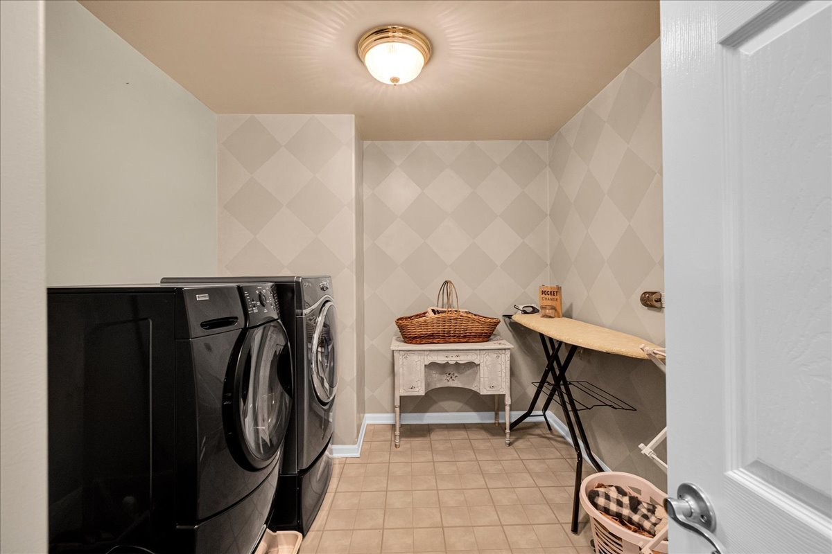 10905 Manhattan Dr Property Photo 26