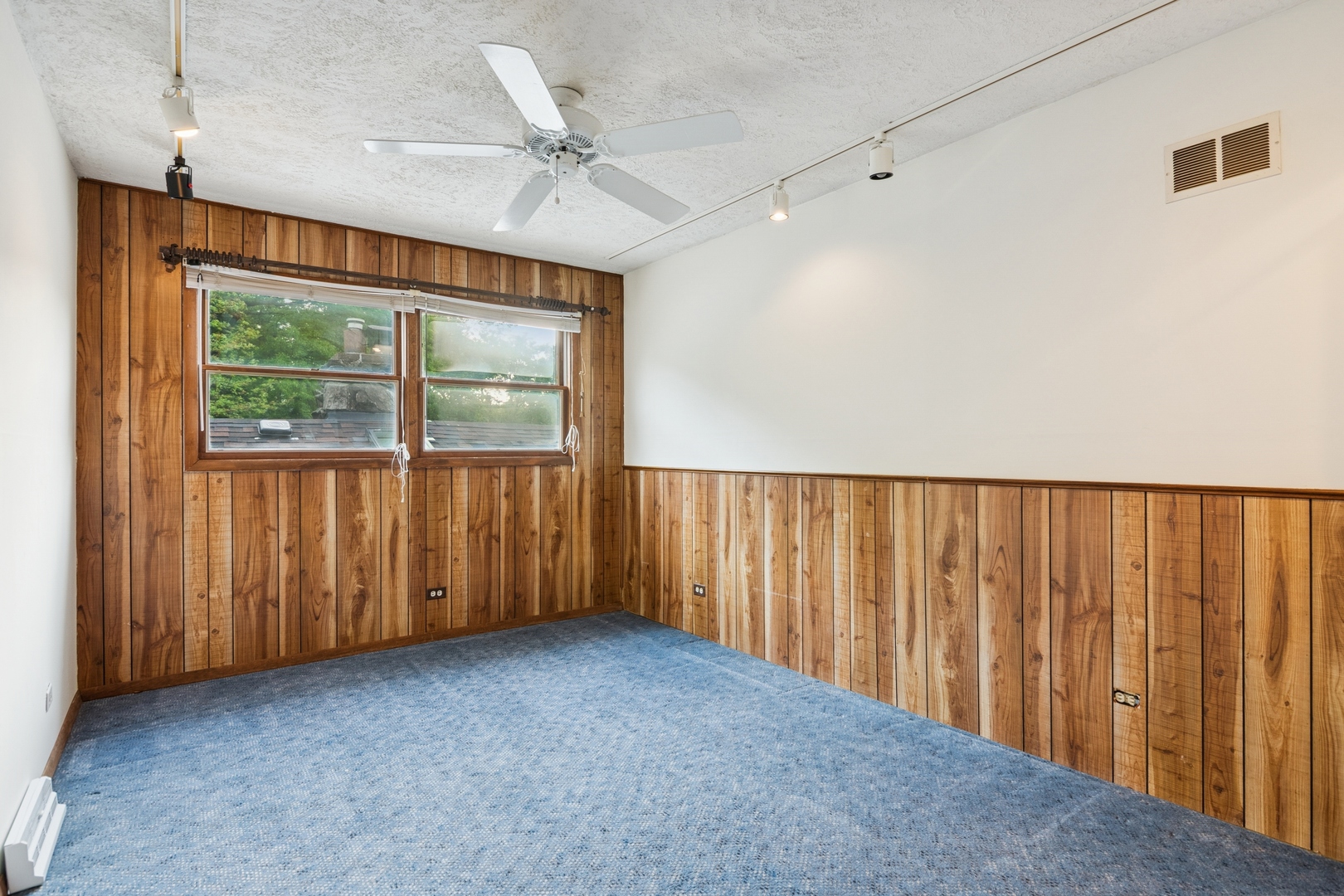 12811 S 82nd Court Property Photo 27