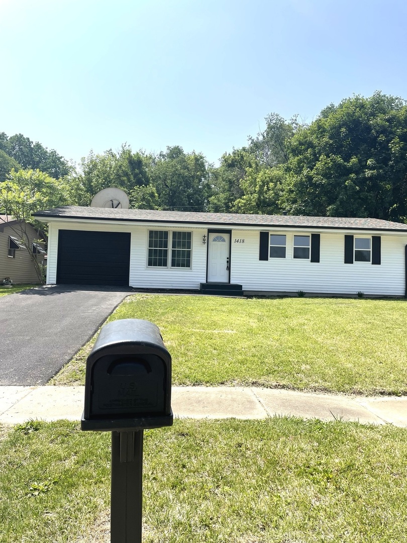 1418 Iris Avenue Property Photo 1