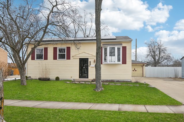 703 Sunset Circle Property Photo