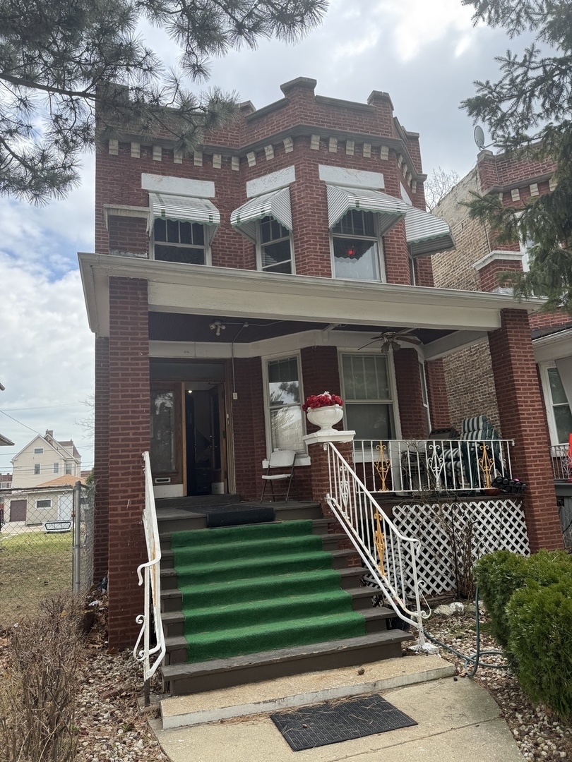 33 S Mayfield Avenue Property Photo 1