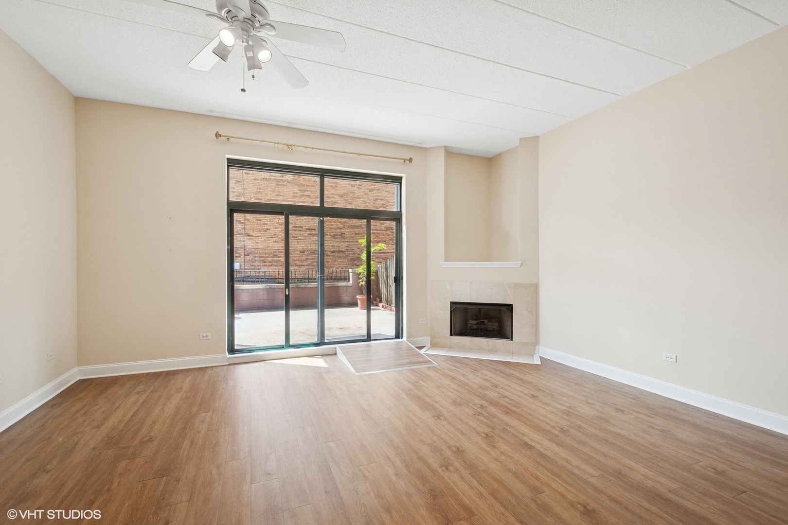 1301 W Washington Blvd Property Photo 2