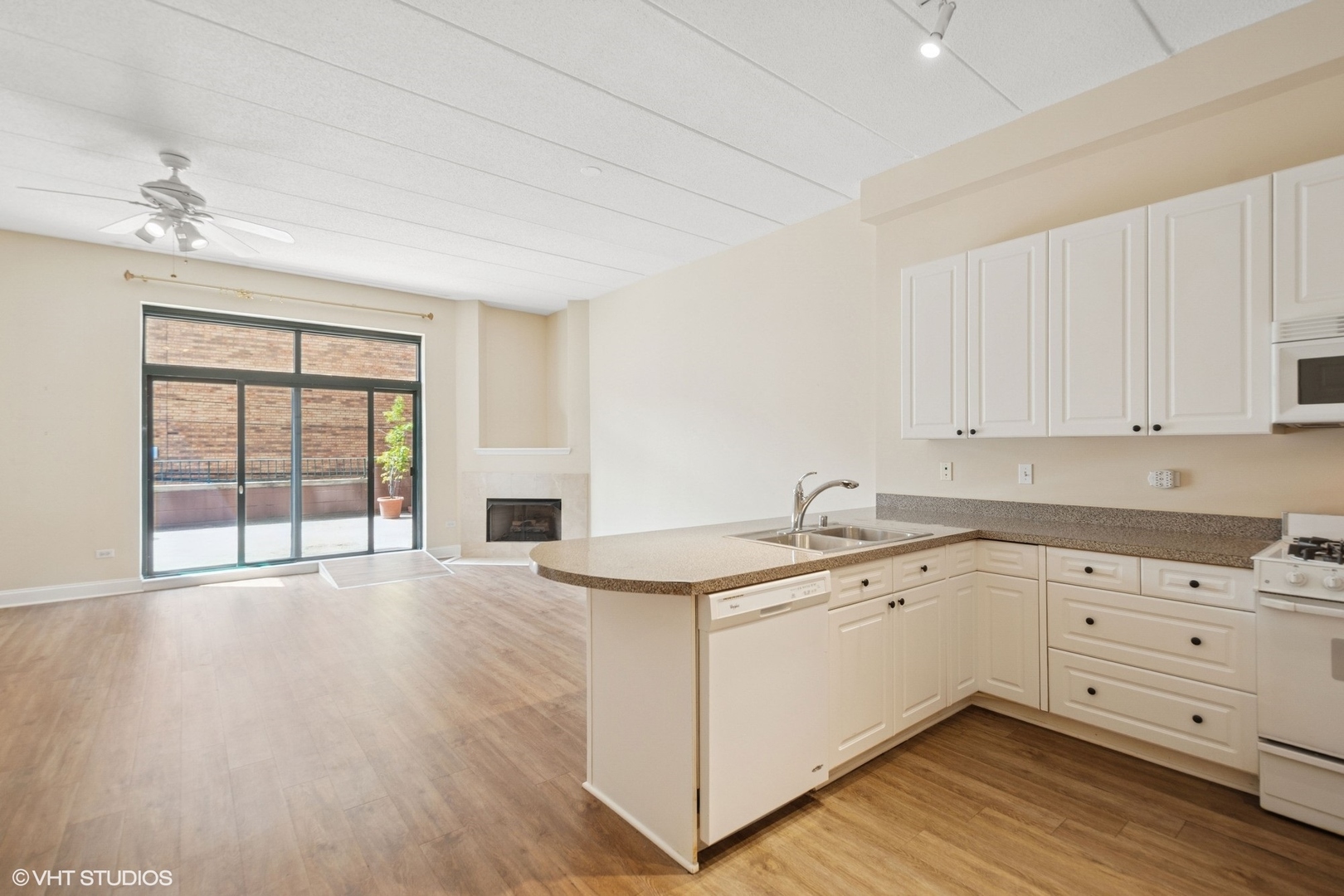 1301 W Washington Blvd Property Photo 7