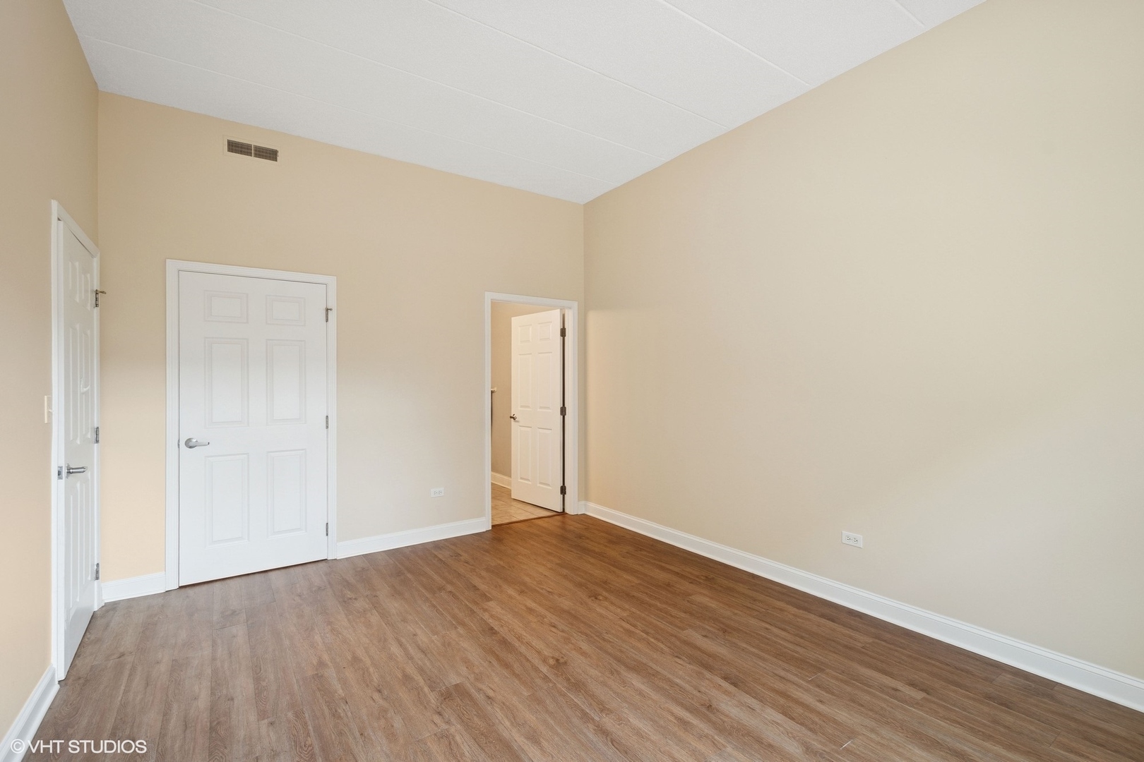 1301 W Washington Blvd Property Photo 9
