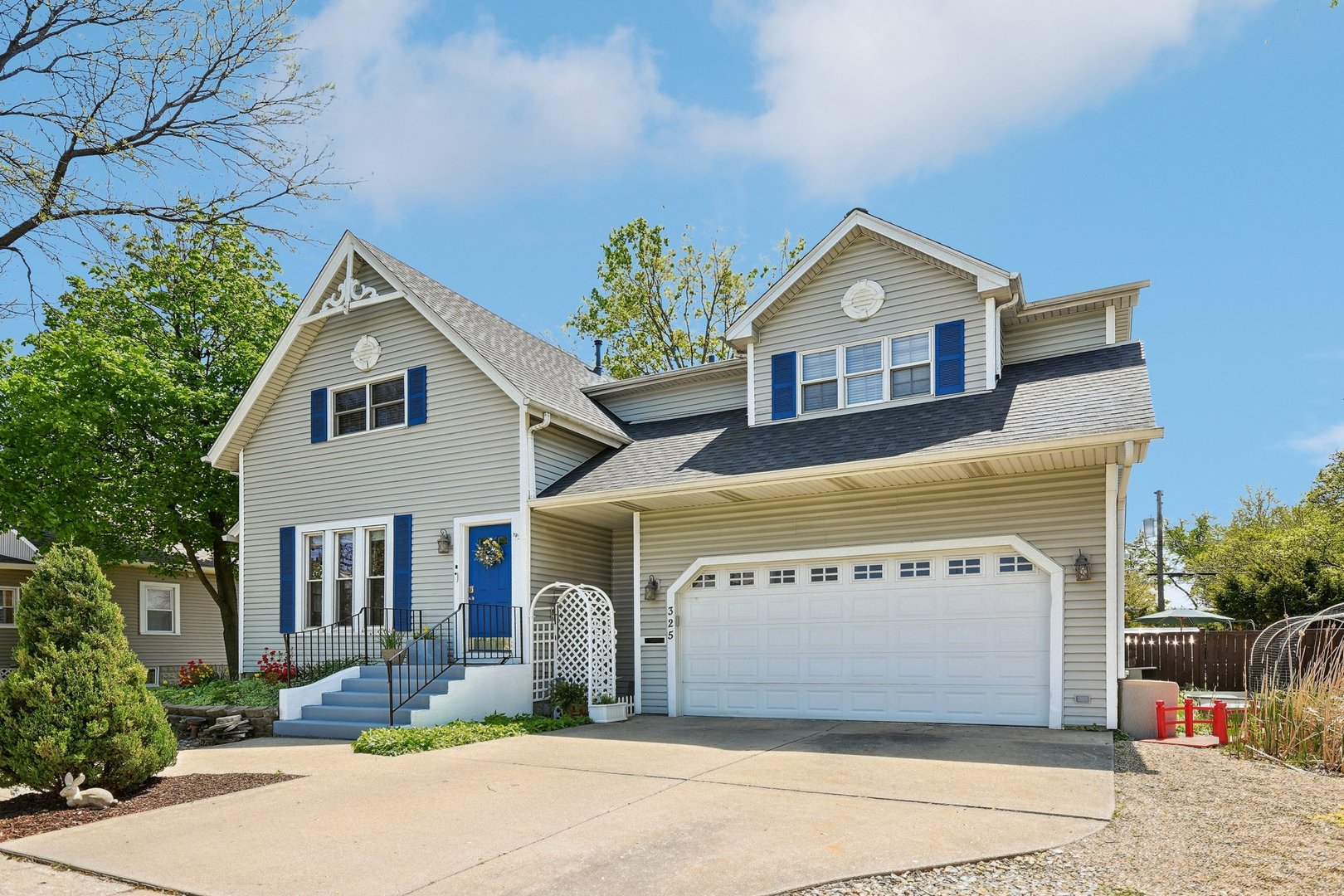 325 2nd Street Property Photo