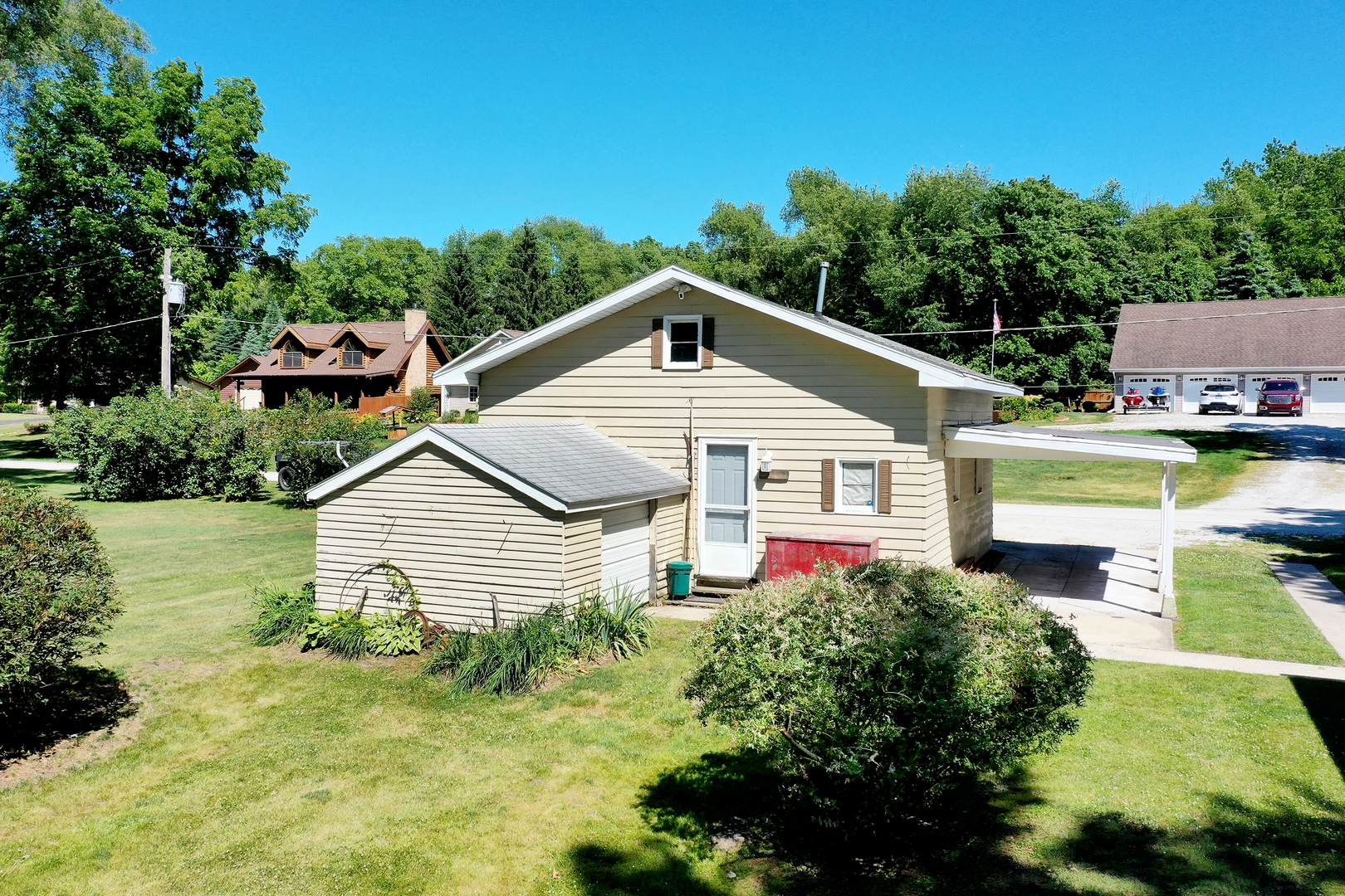 1322 N Riverside Drive Property Photo 33