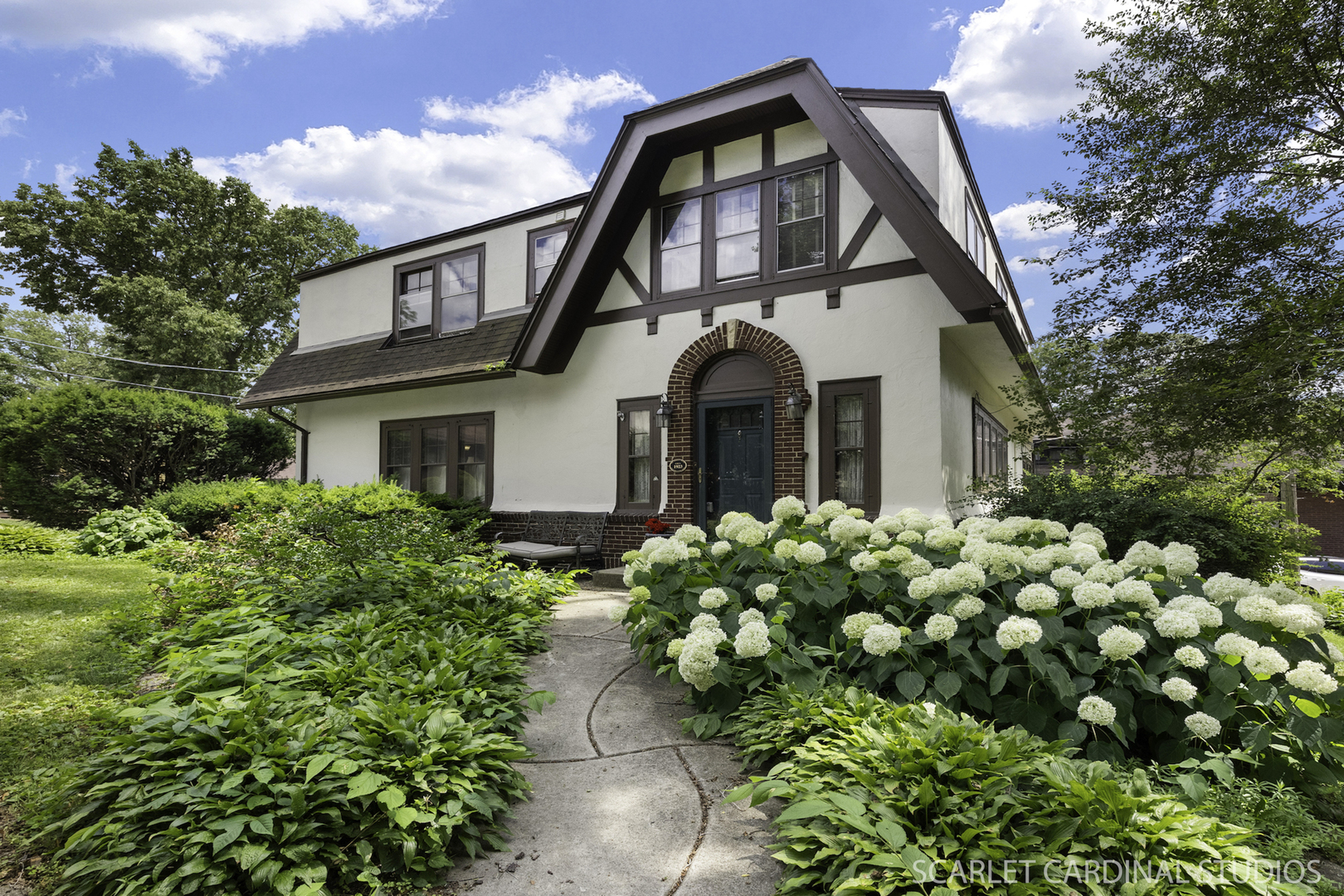 414 Whitney Avenue Property Photo 1