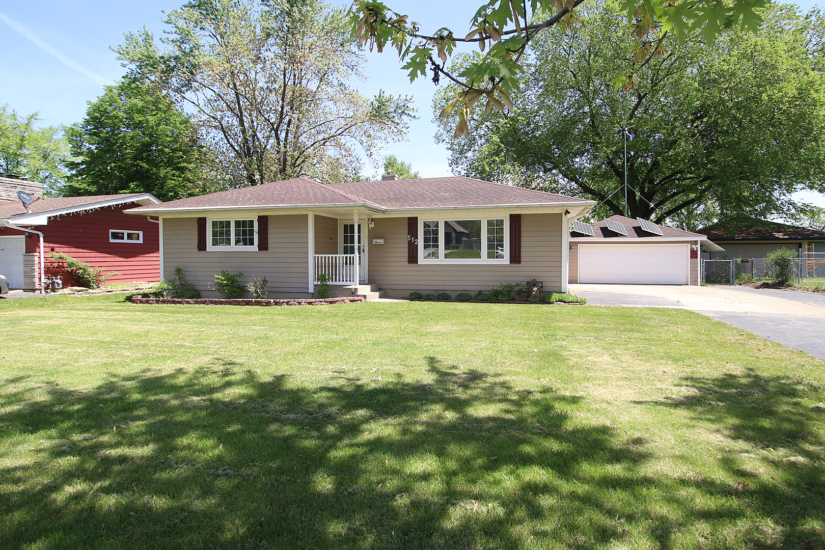 512 S Hebbard St Property Photo 1