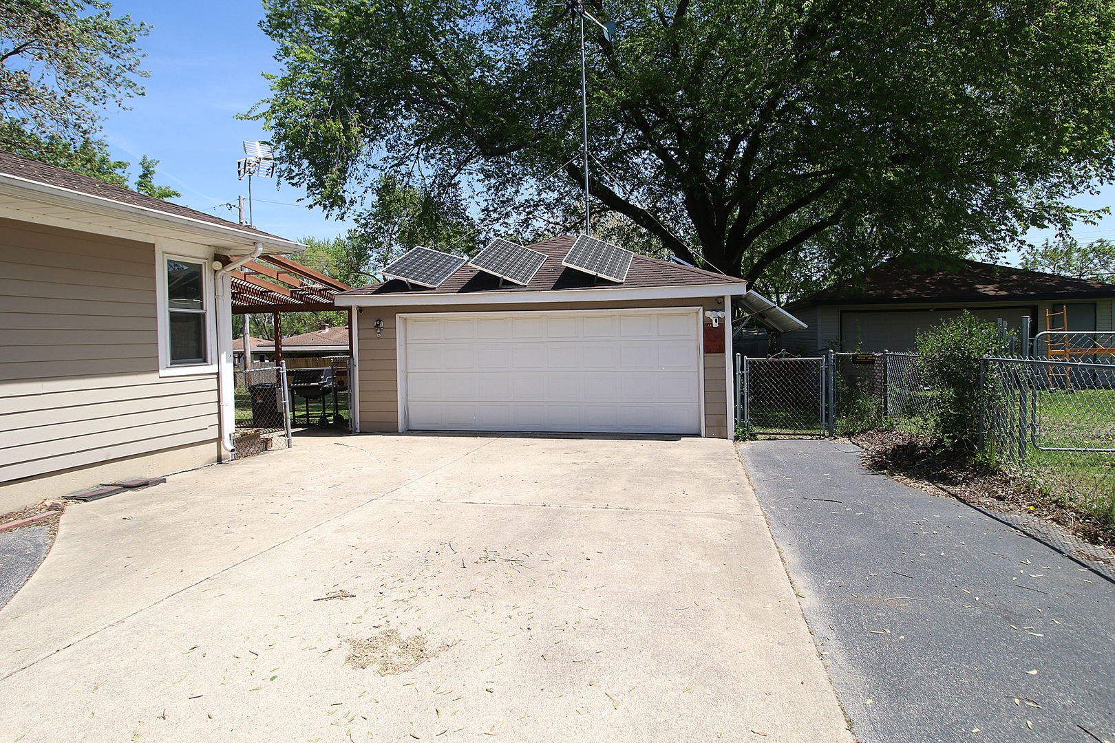 512 S Hebbard St Property Photo 23