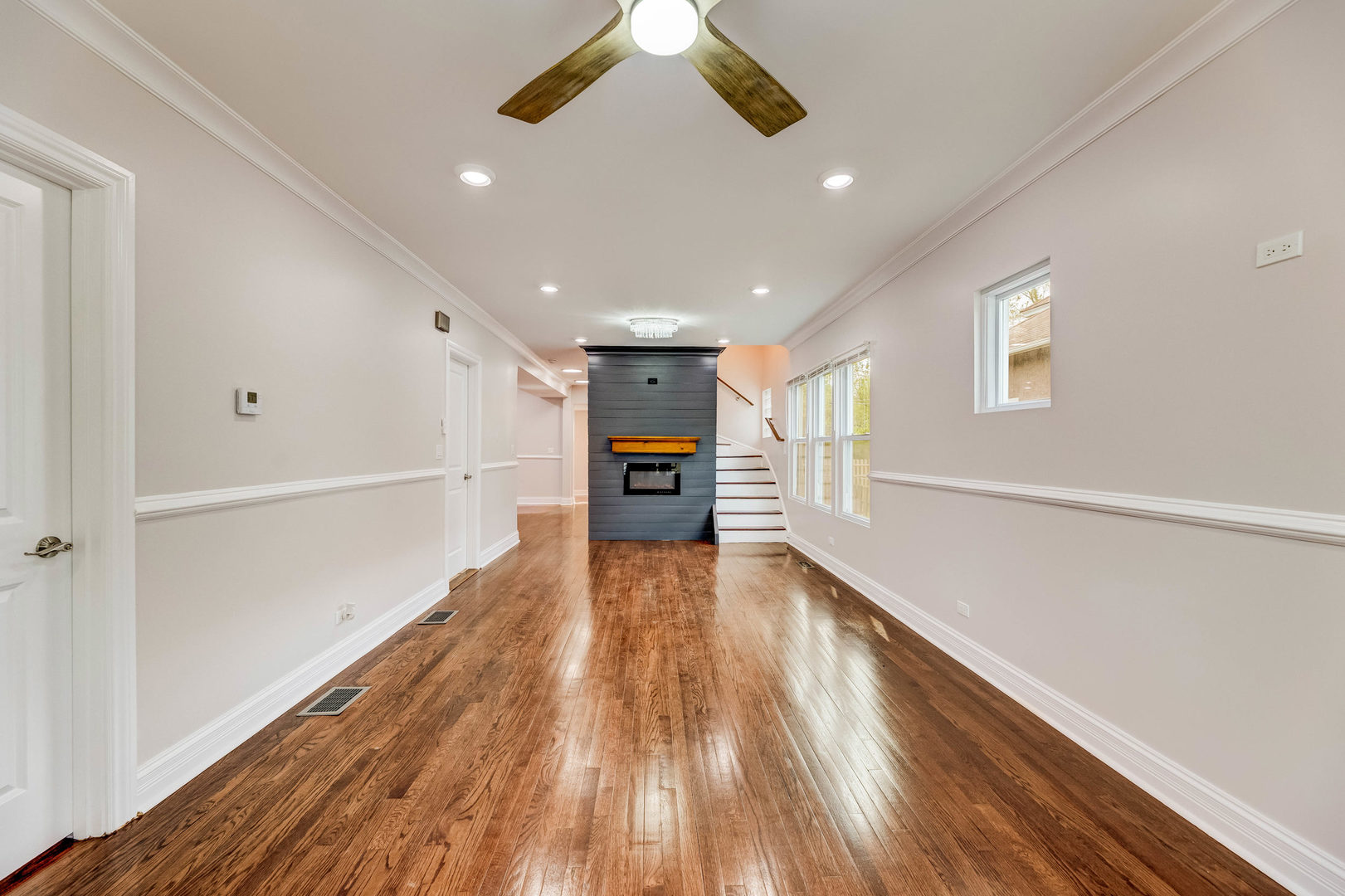 11311 S Stewart Avenue Property Photo 4