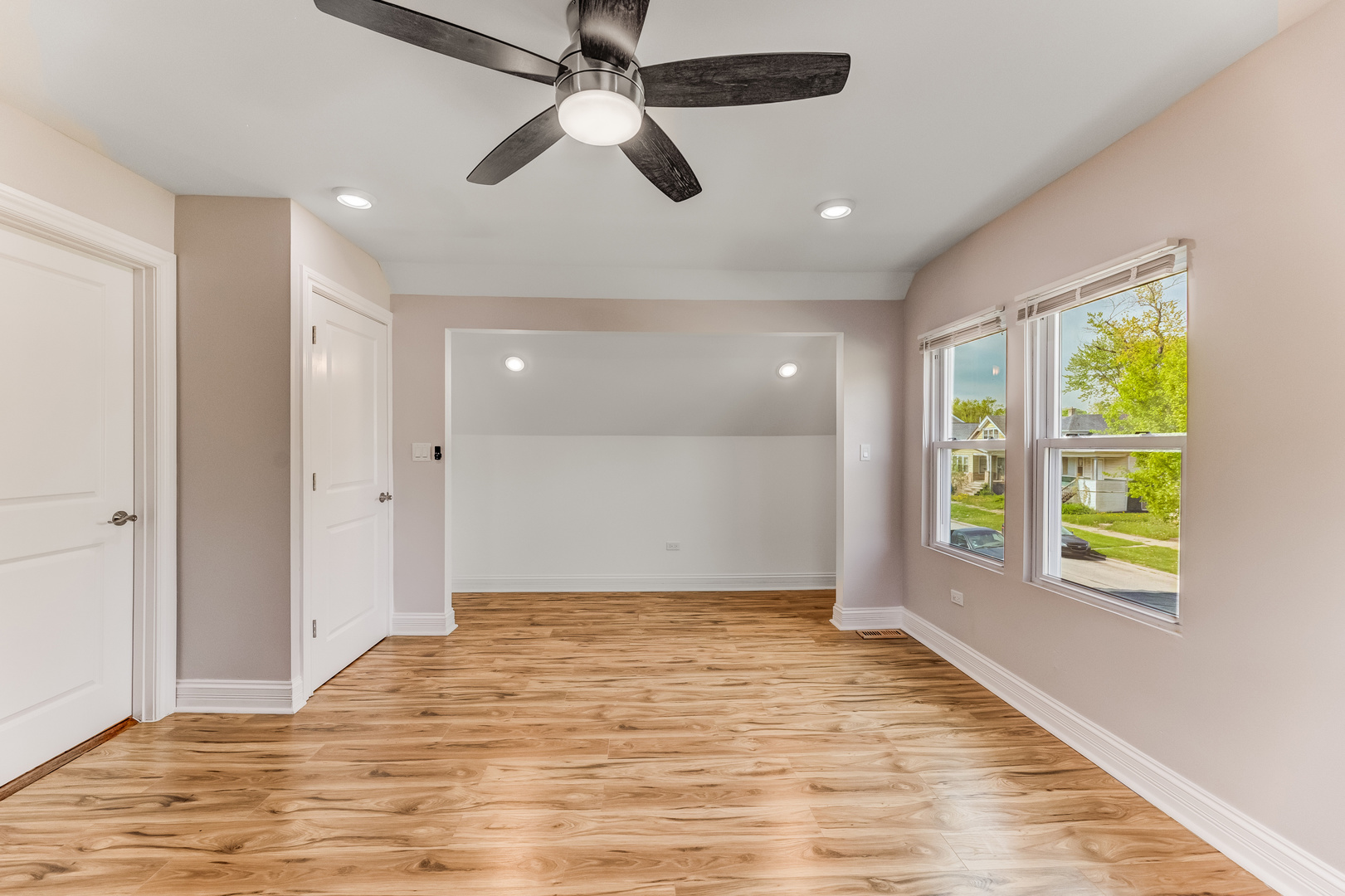 11311 S Stewart Avenue Property Photo 15