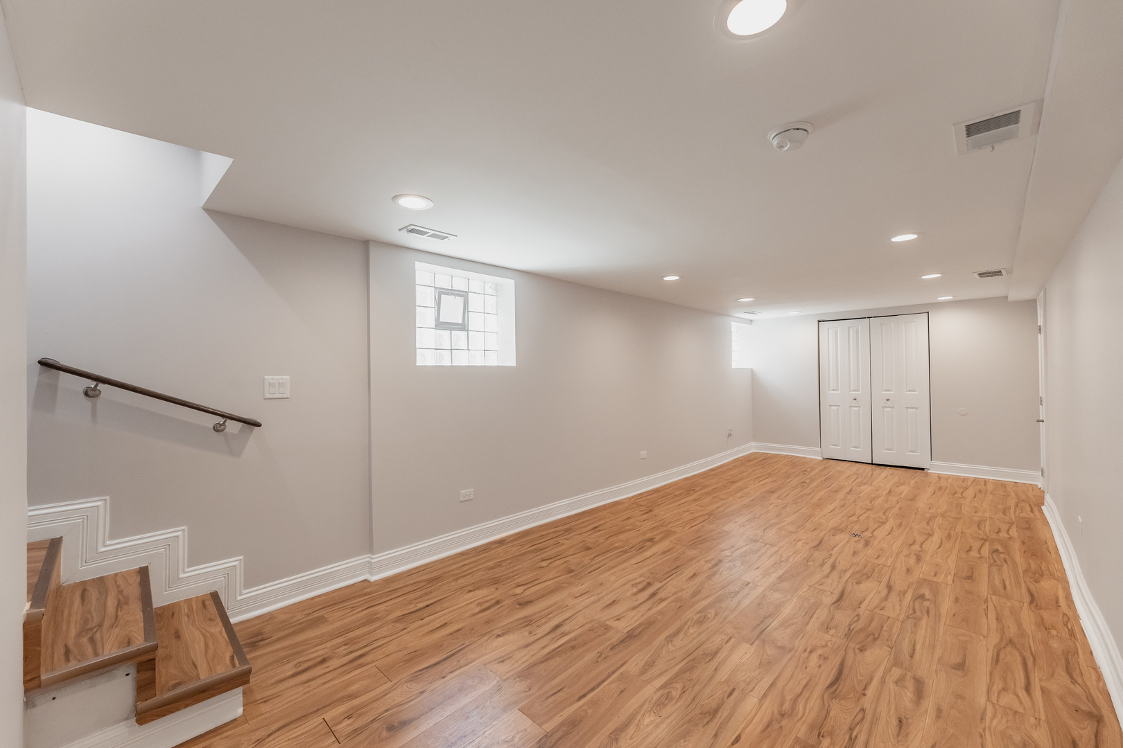 11311 S Stewart Avenue Property Photo 22