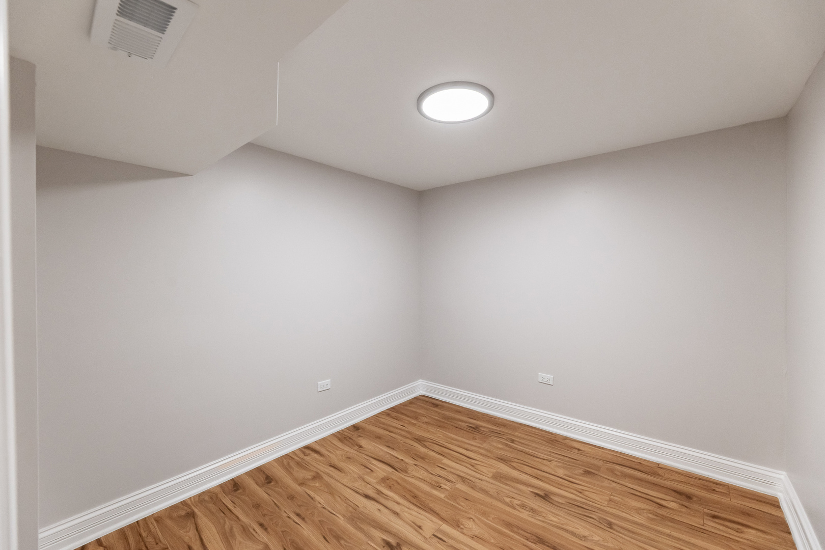 11311 S Stewart Avenue Property Photo 26