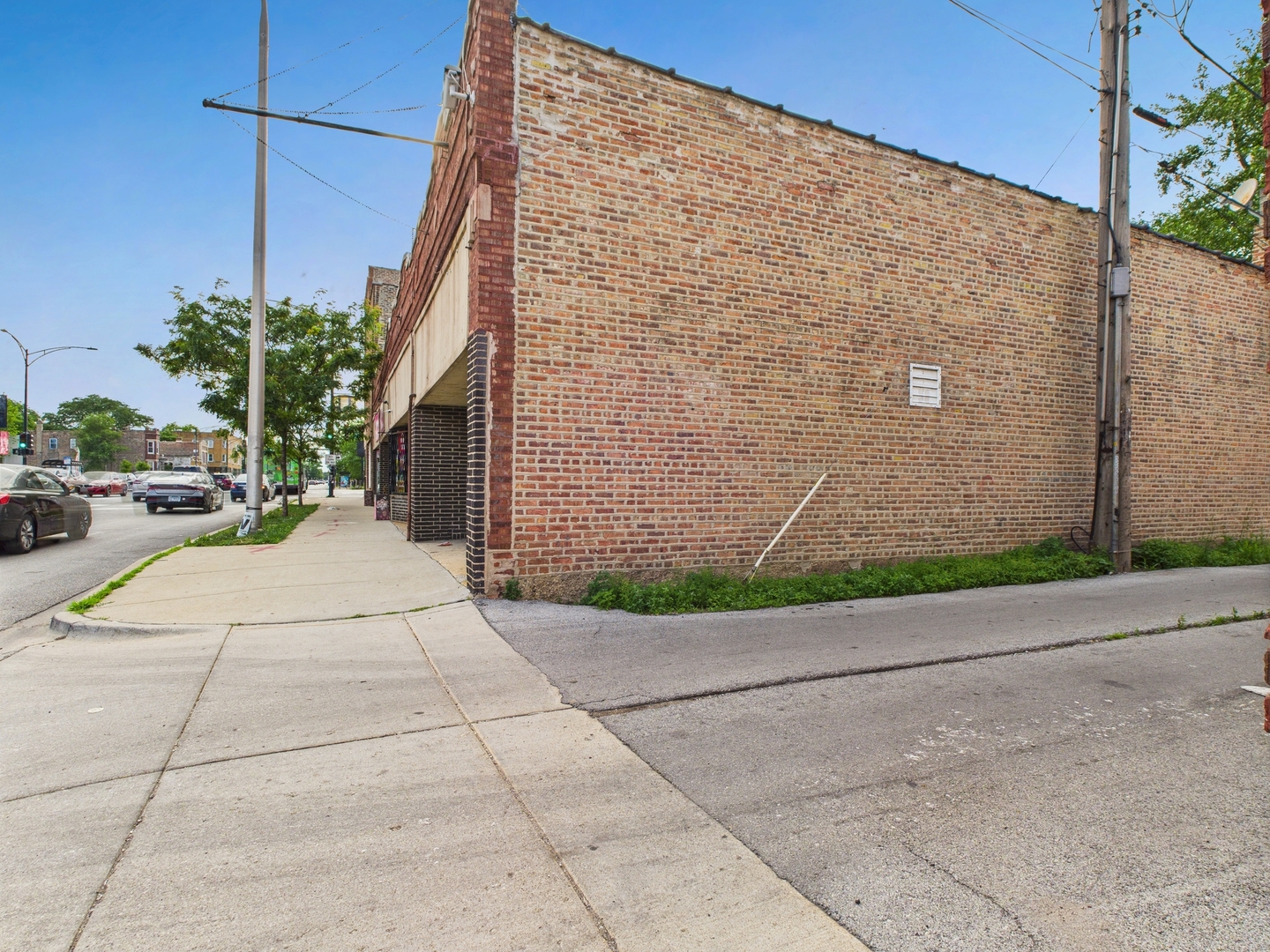 3614-3620 W Division Street Property Photo 2