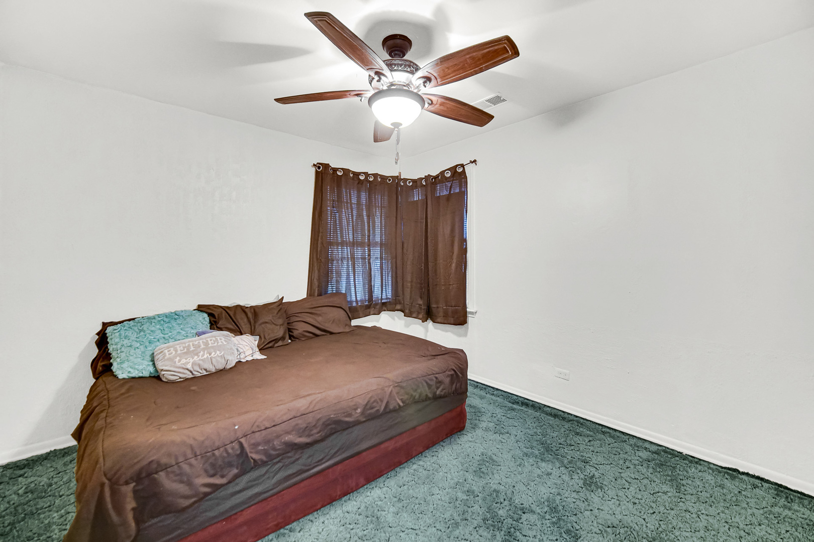 16781 Head Ave Property Photo 8