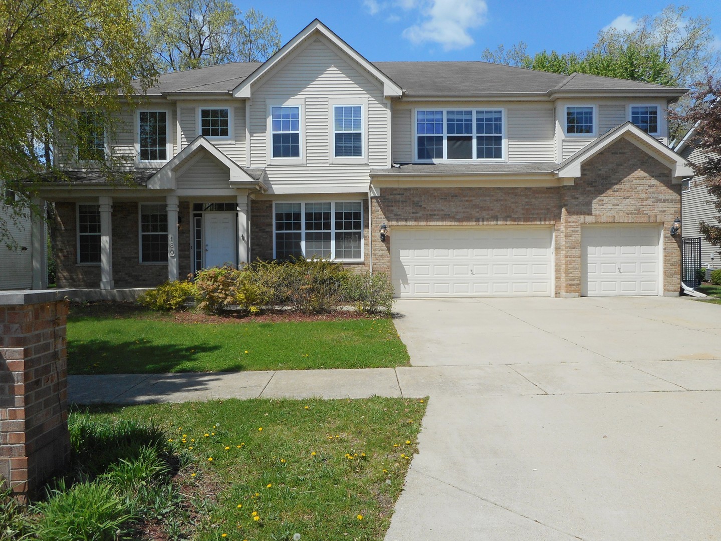 180 Primrose Lane Property Photo 1