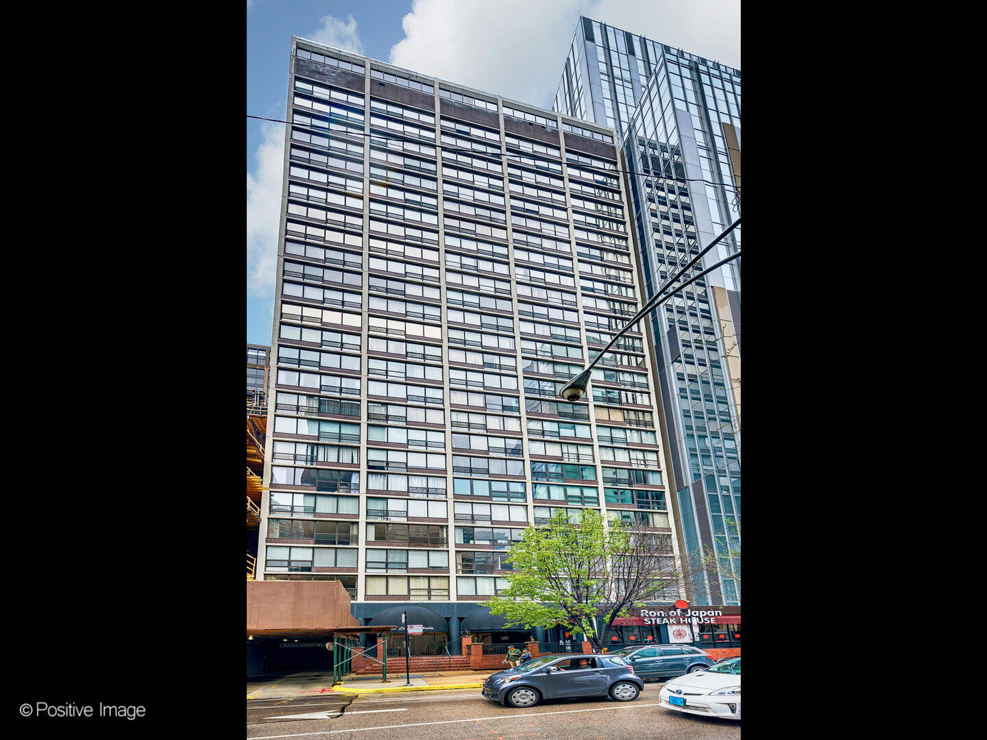 230 E Ontario Street 2501 Property Photo 1