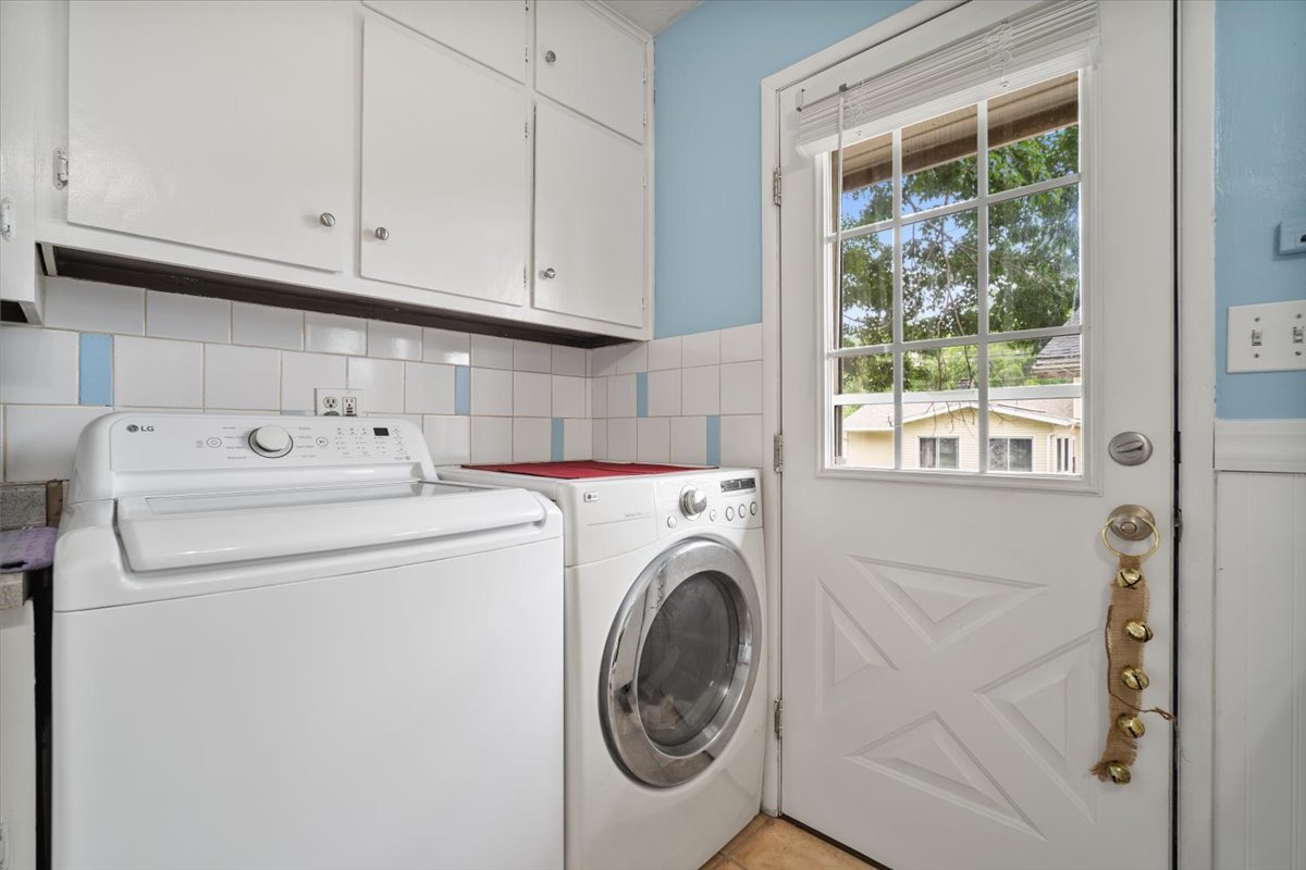 20 Fairlawn Property Photo 16