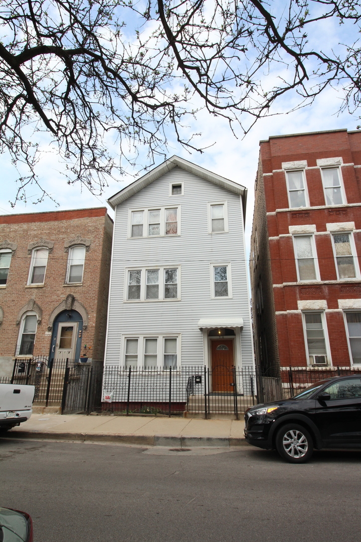 714 N Ada Street Property Photo 1