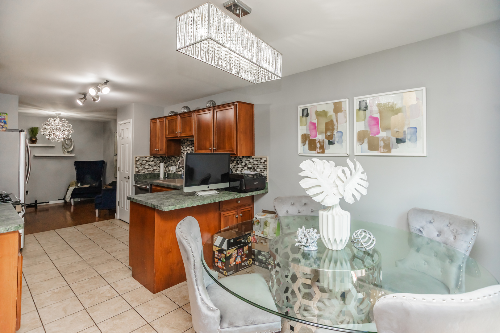 16146 Hillcrest Circle Property Photo 8