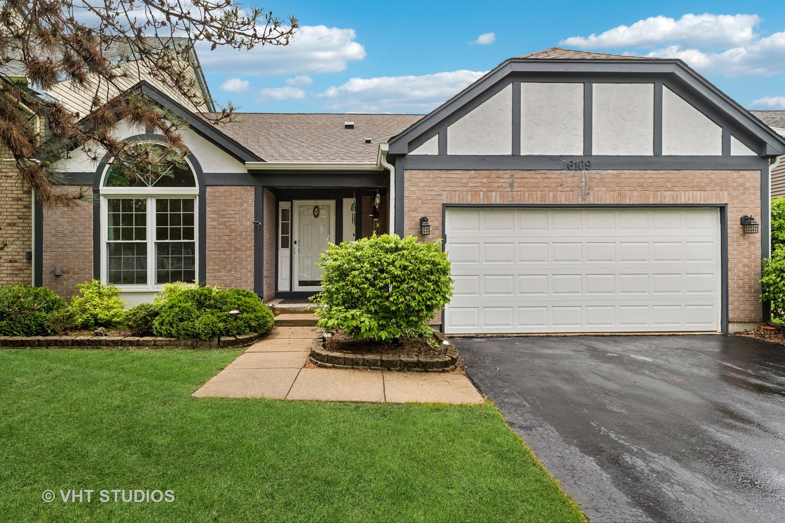 6109 Golfview Drive 6109 Property Photo 1